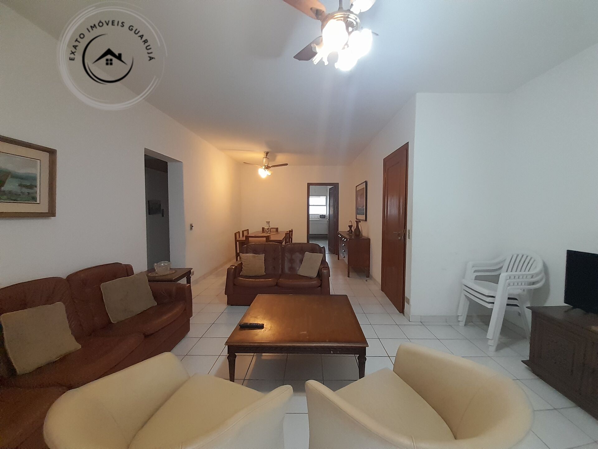 Apartamento padrão de 03 dormitórios para venda nas pitangue