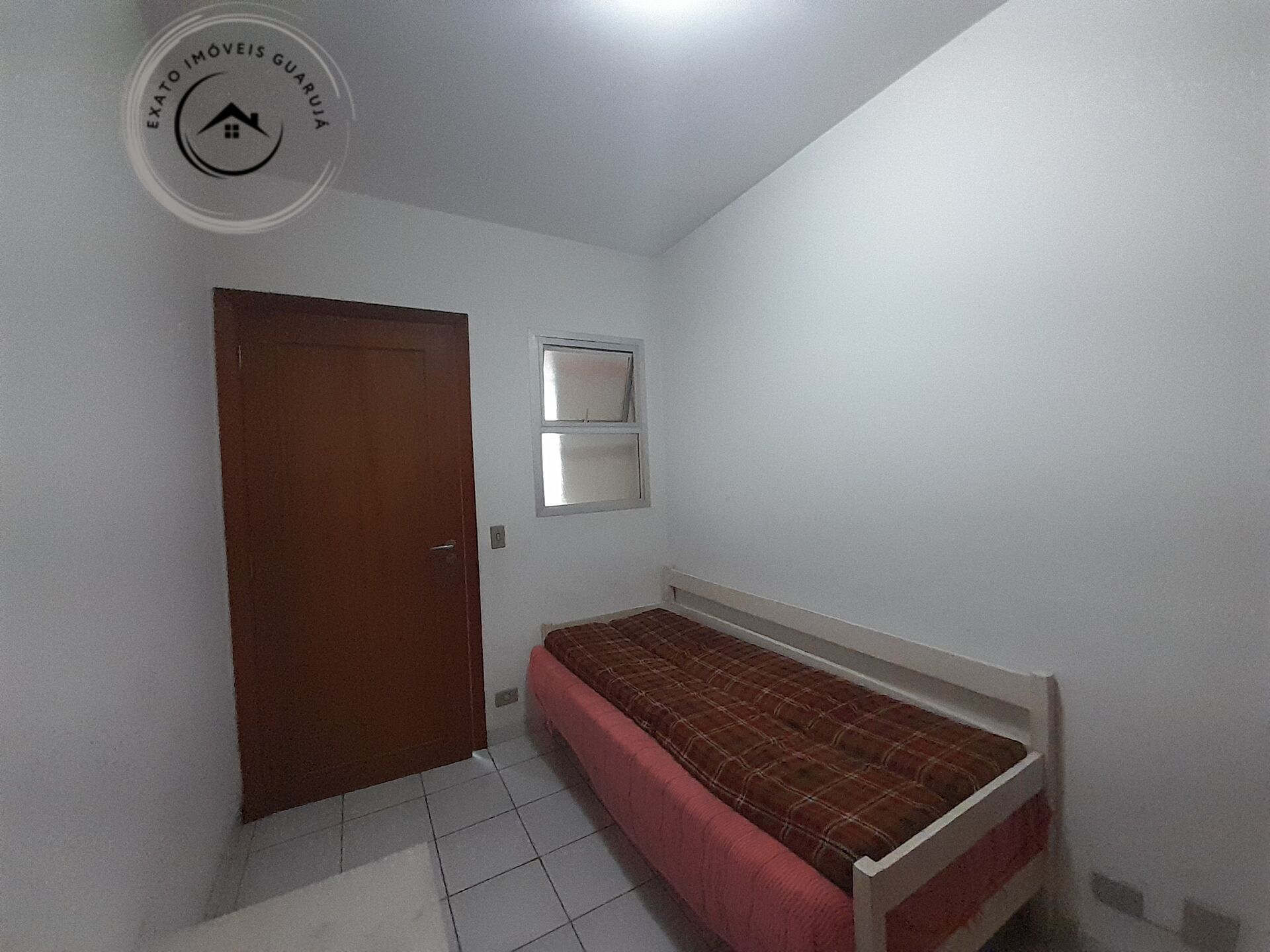 Apartamento padrão de 03 dormitórios para venda nas pitangue