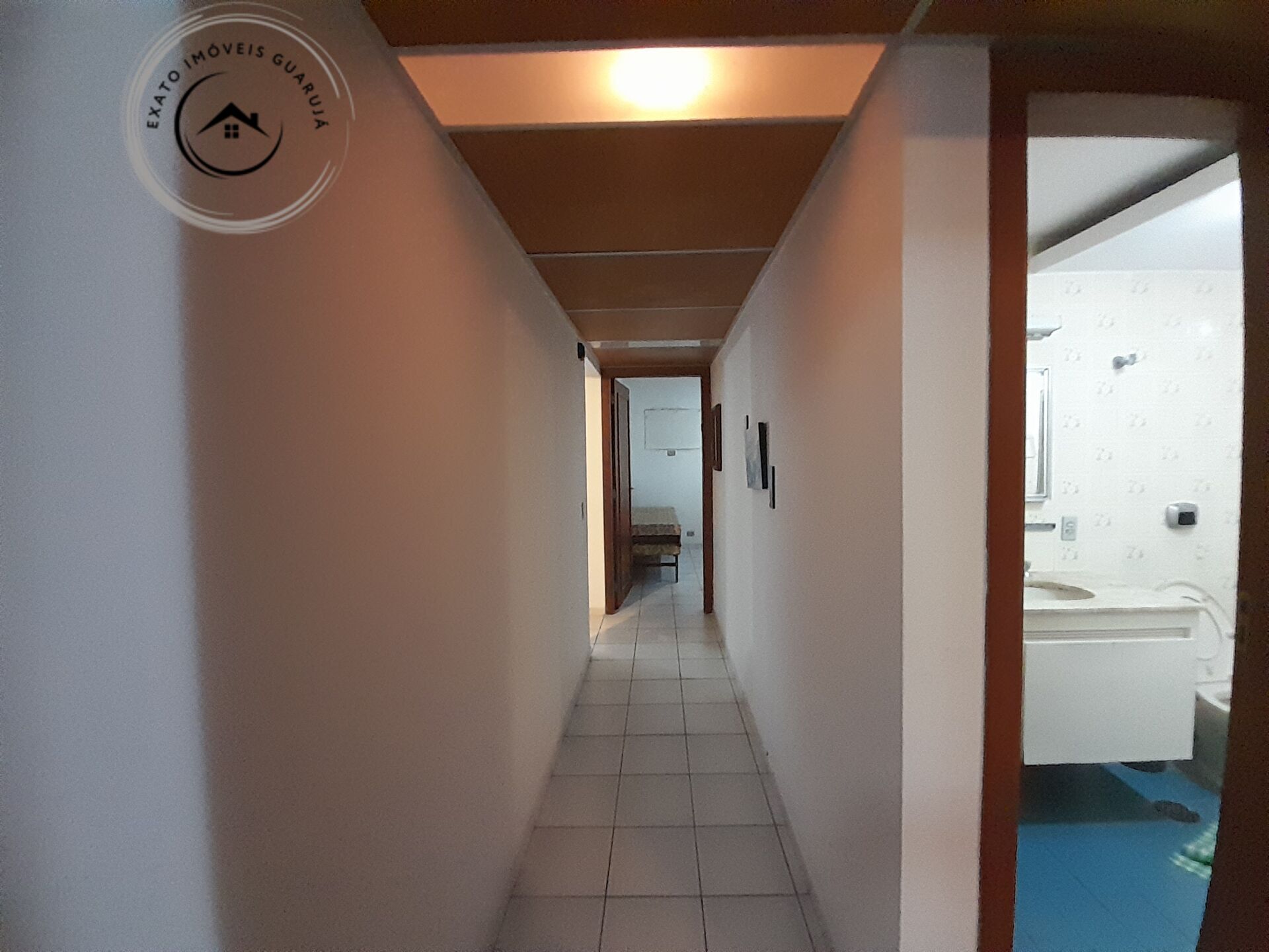 Apartamento padrão de 03 dormitórios para venda nas pitangue