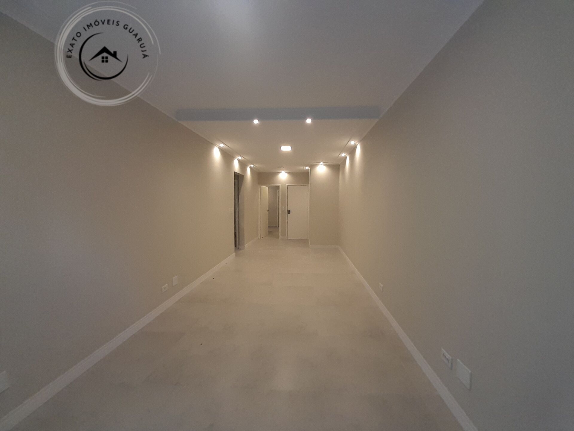 Apartamento padrão de 03 dormitórios para venda na praia da 