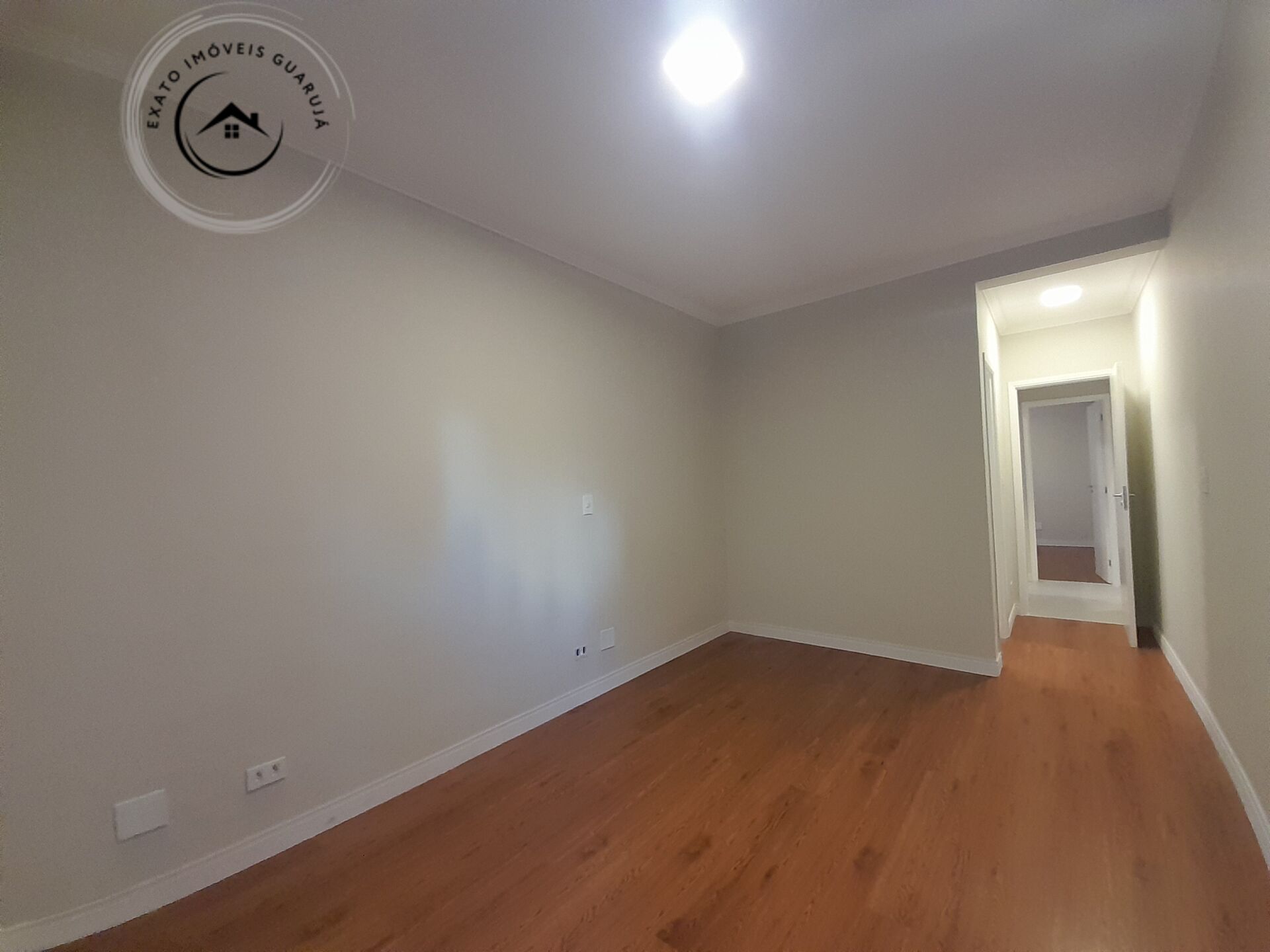 Apartamento padrão de 03 dormitórios para venda na praia da 