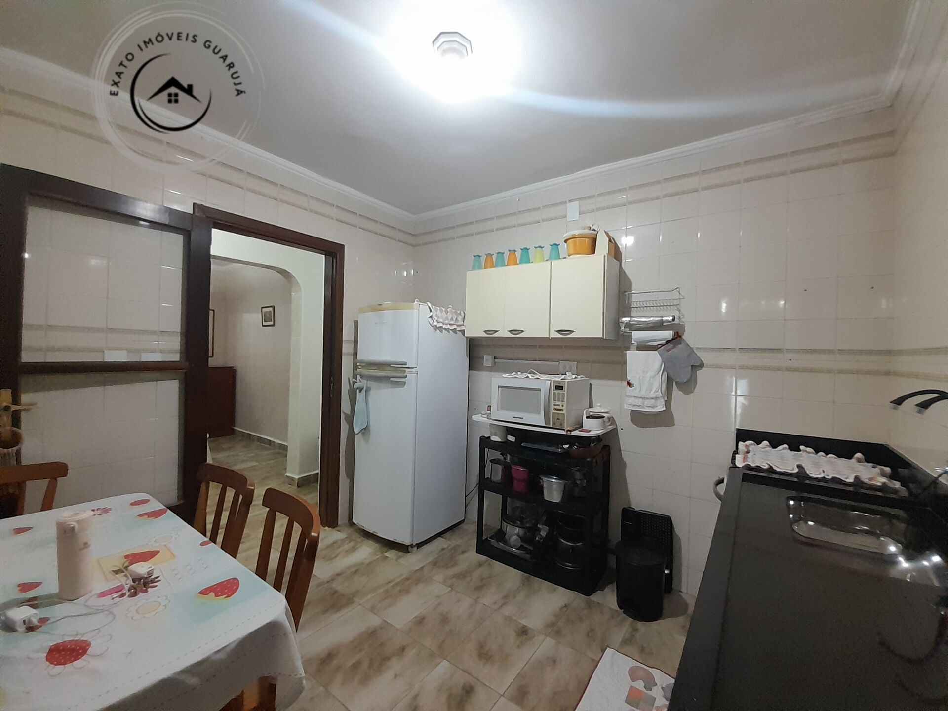 Casa padrão para locação comercial nas pitangueiras.