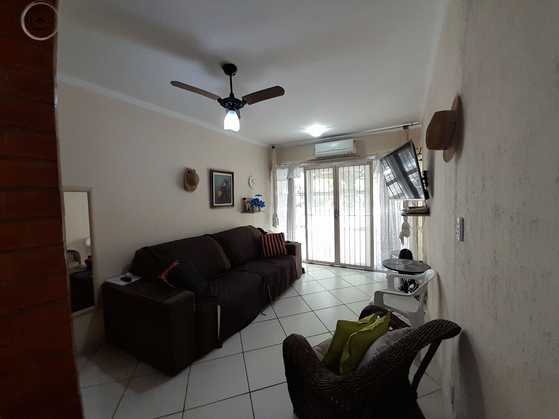 Apartamento de 02 dormitórios para venda na praia da enseada