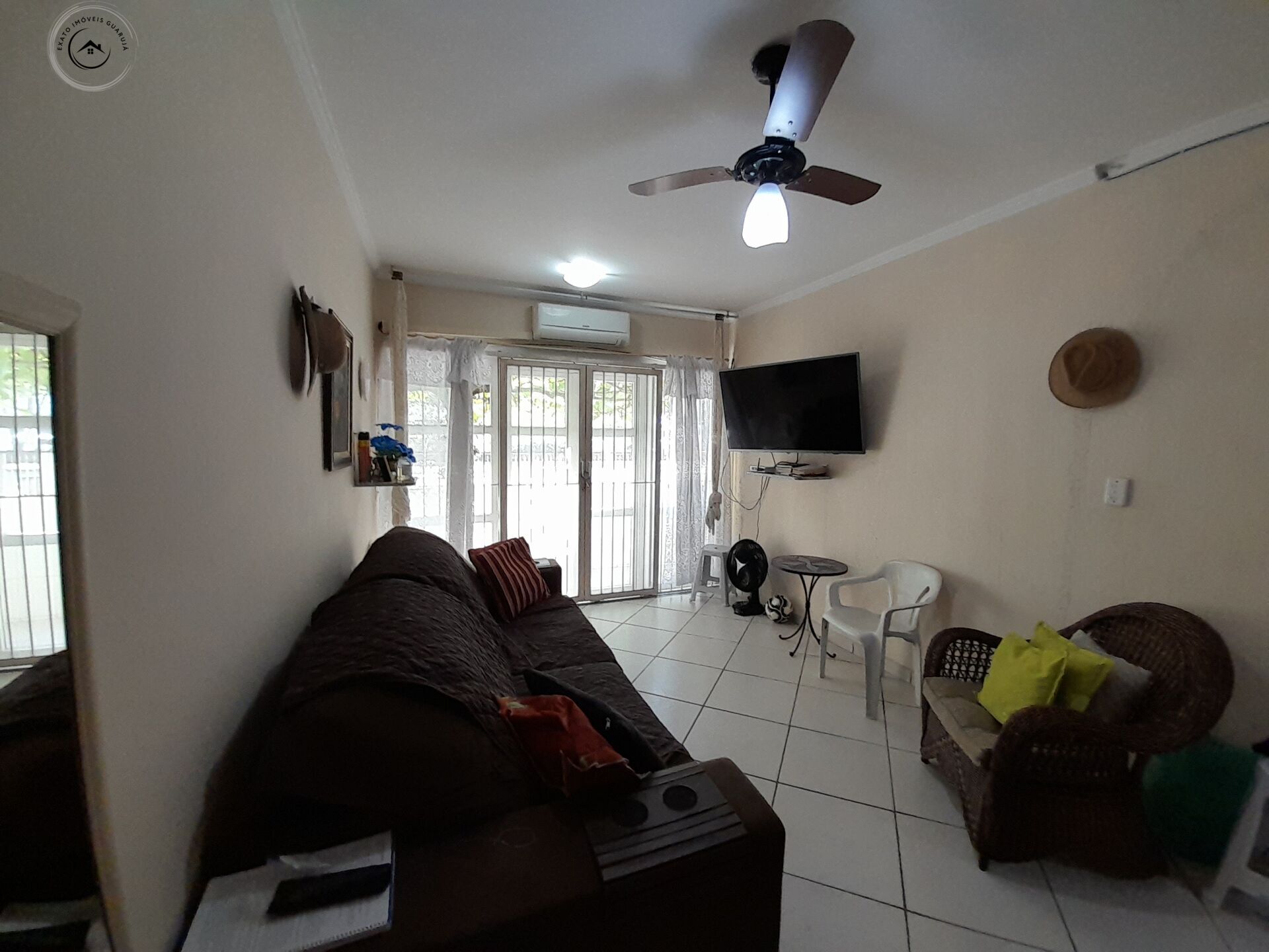 Apartamento de 02 dormitórios para venda na praia da enseada