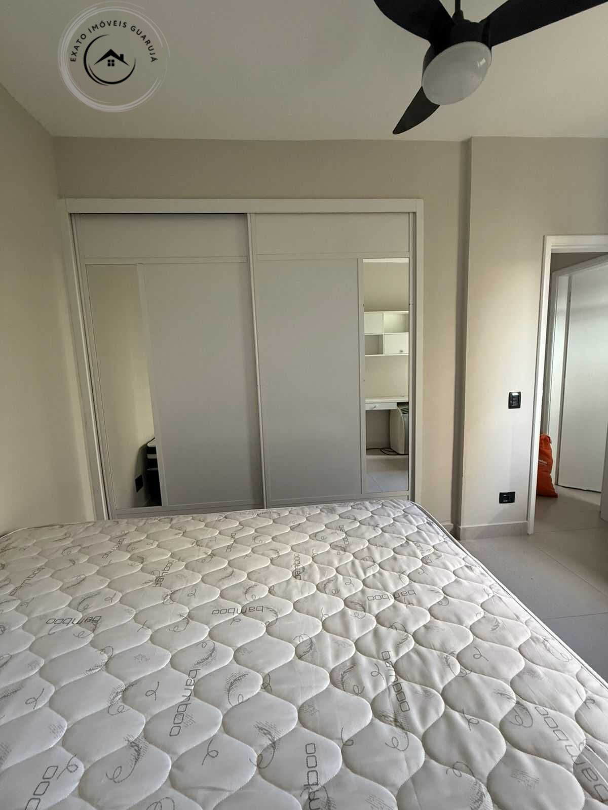 Apartamento padrão de 01 dormitório para locação na enseada.