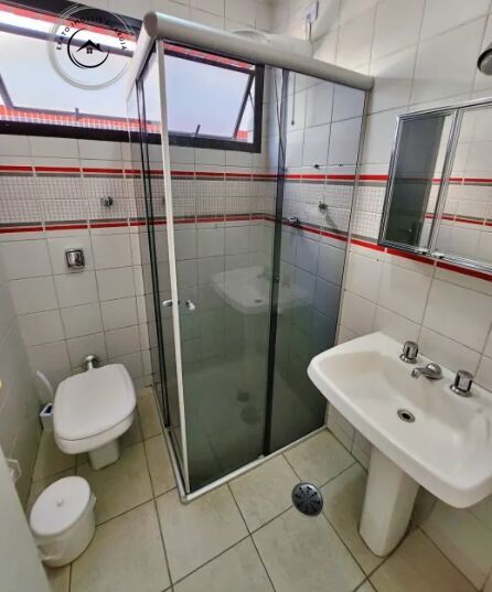 Apartamento padrão de 02 dormitórios para locação anual na p