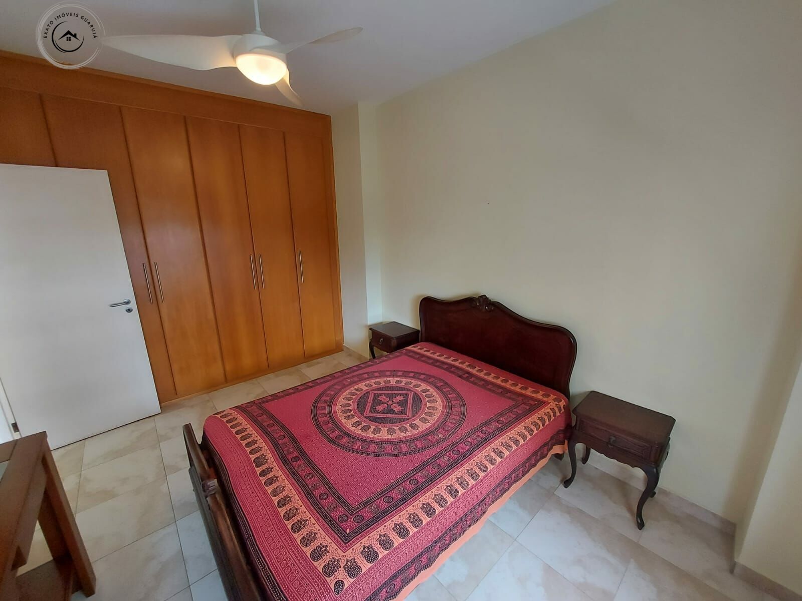 Apartamento de 02 dormitórios para venda nas pitangueiras.