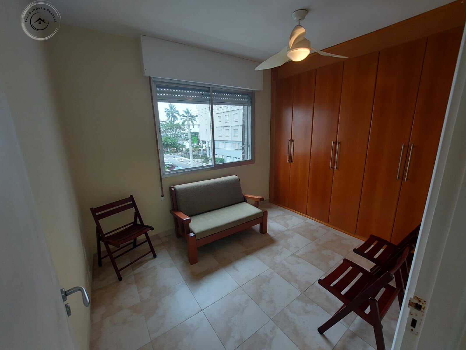 Apartamento de 02 dormitórios para venda nas pitangueiras.