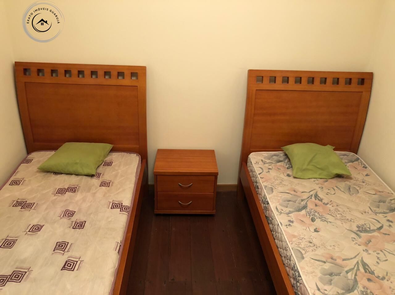 Apartamento padrão de 03 dormitórios para venda nas pitangue