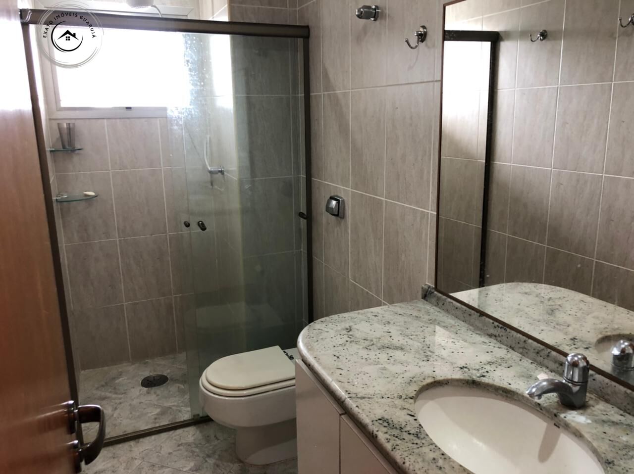 Apartamento padrão de 03 dormitórios para venda nas pitangue