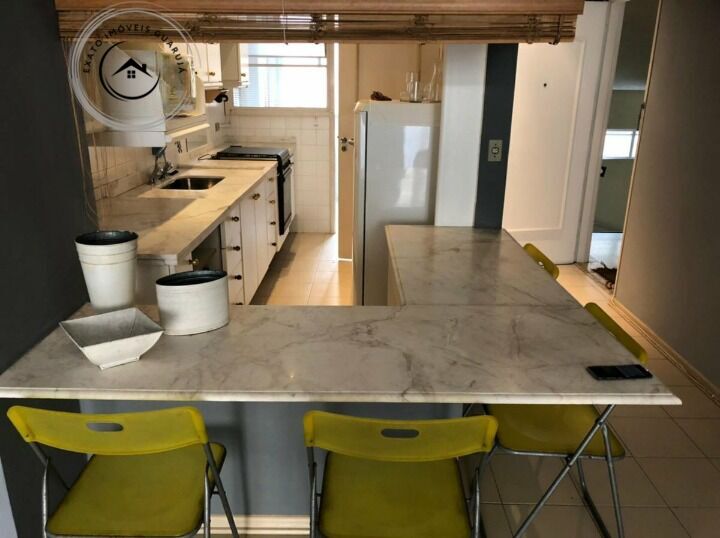 Apartamento padrão de 02 dormitórios para venda nas pitangue