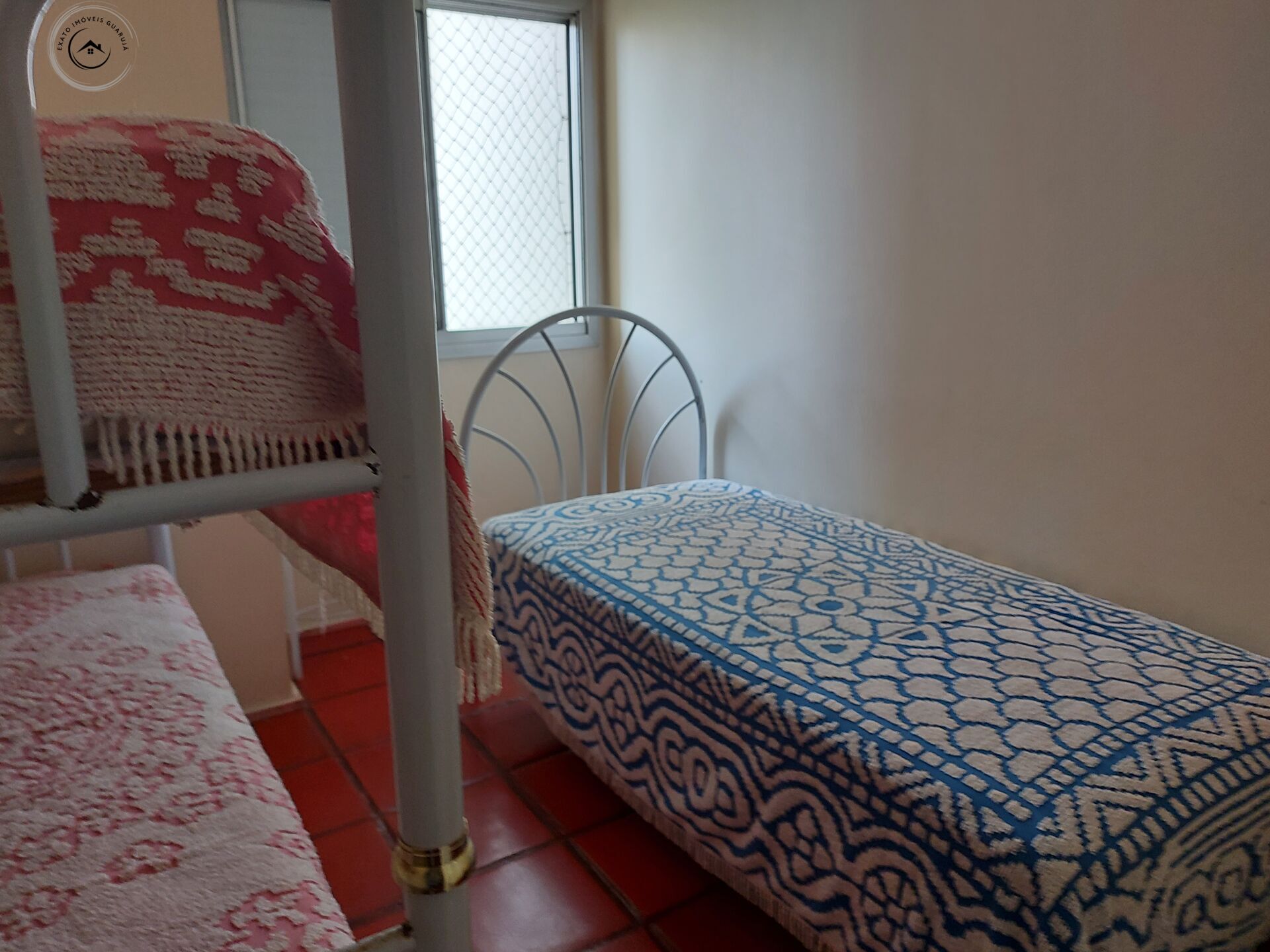 Apartamento alto padrão frente ao mar de 03 dormitórios para