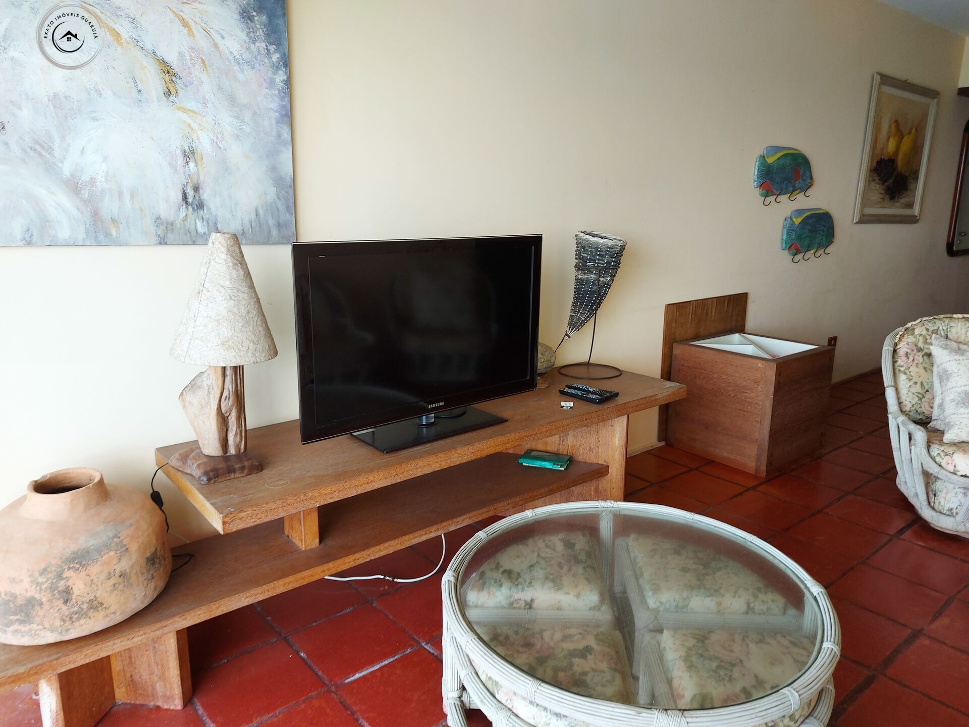 Apartamento alto padrão frente ao mar de 03 dormitórios para