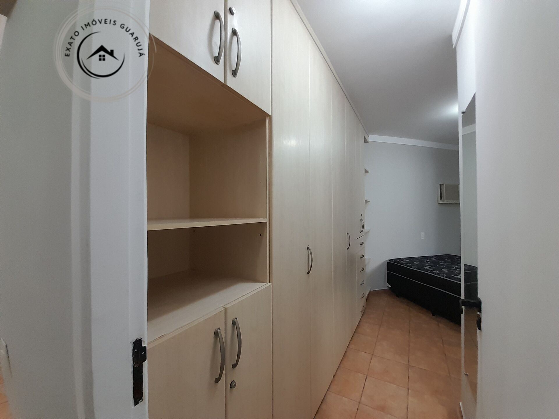 Apartamento padrão de 03 dormitórios para venda nas pitangue