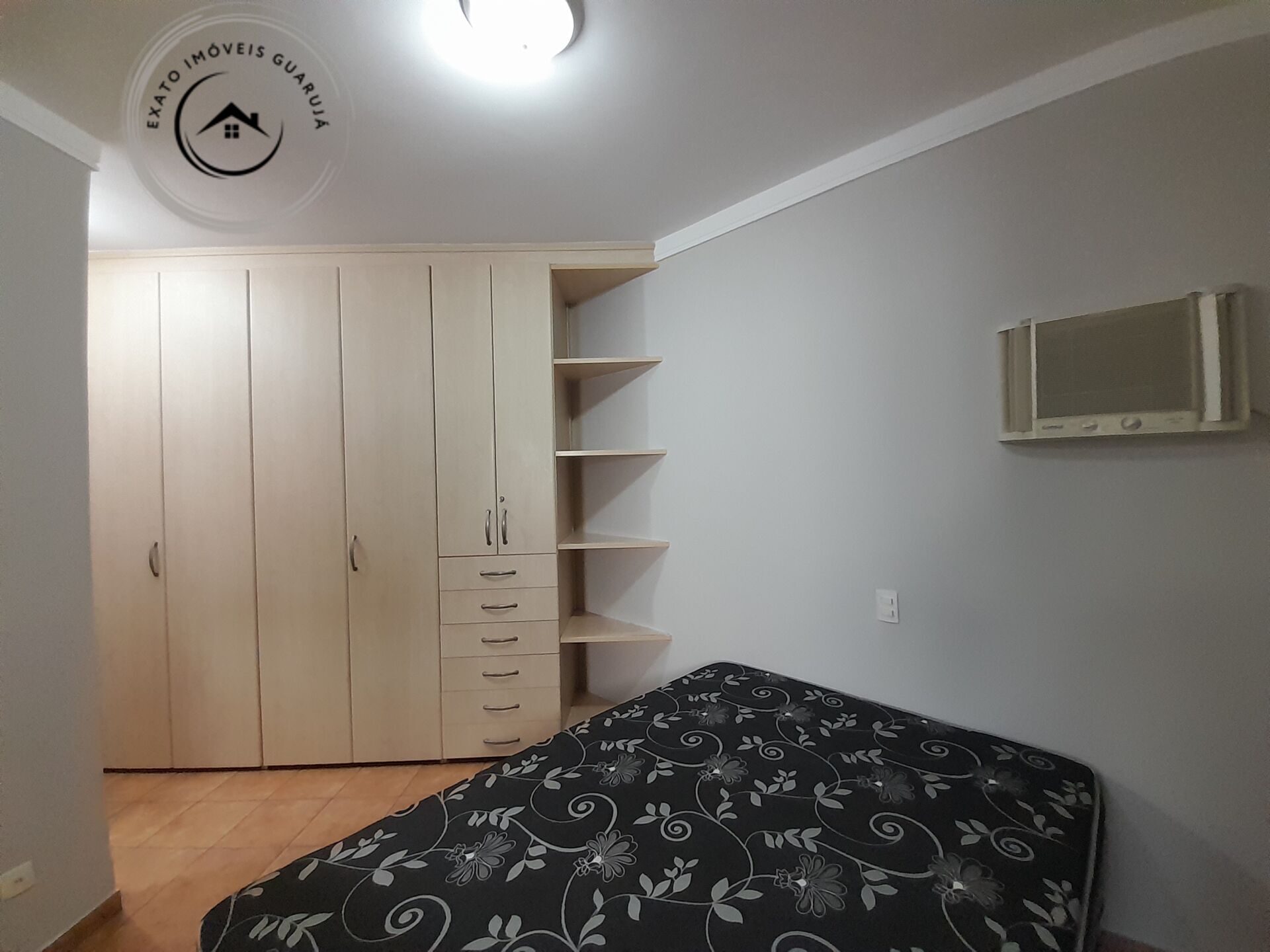 Apartamento padrão de 03 dormitórios para venda nas pitangue