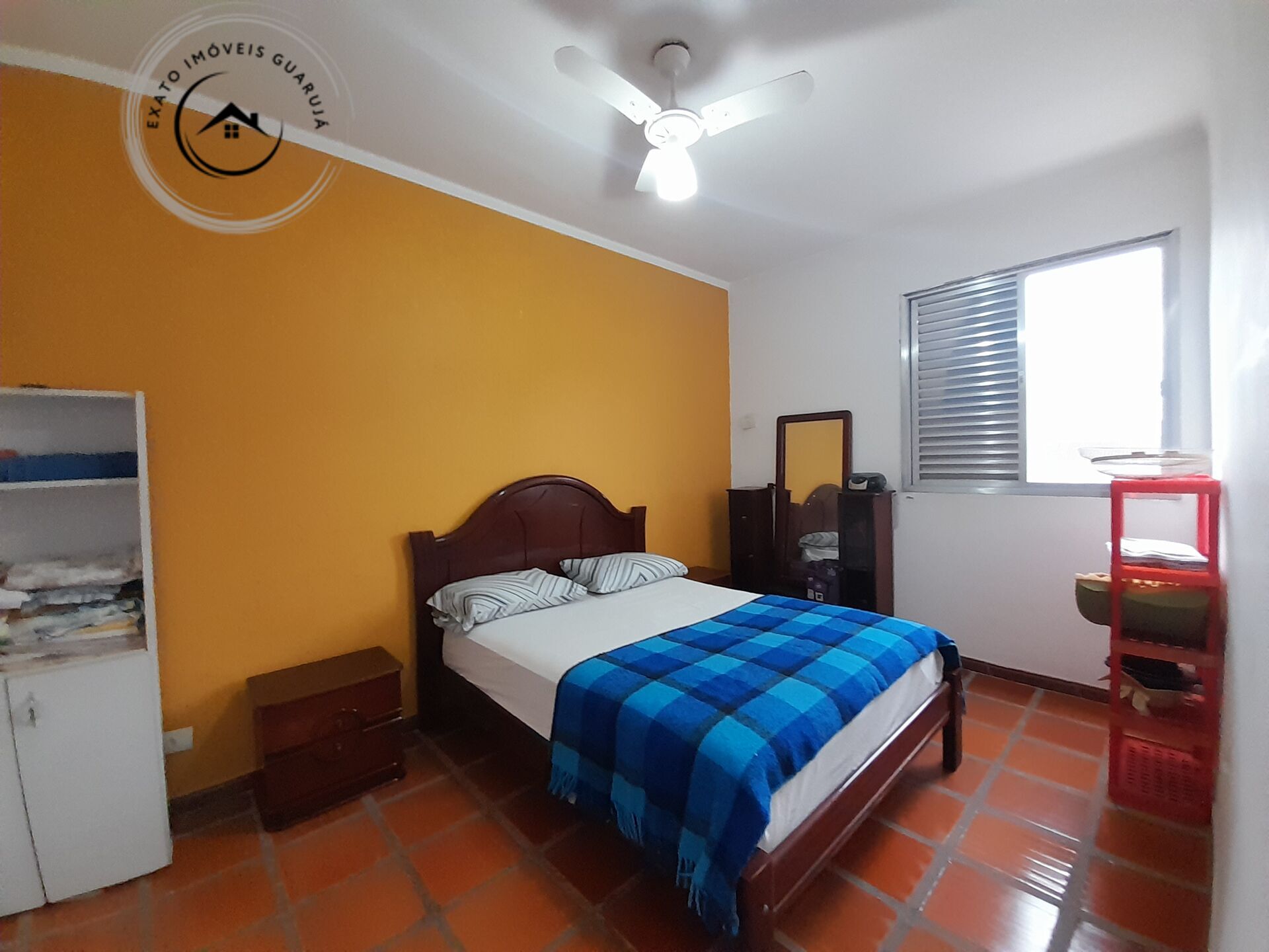 Apartamento padrão de 02 dormitórios para venda na enseada.