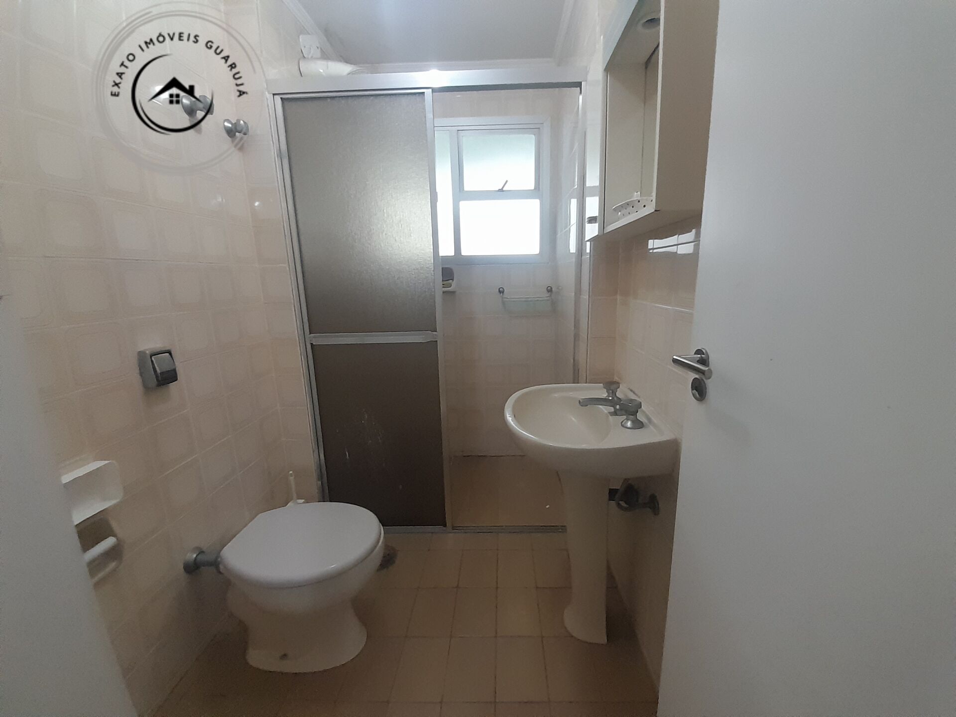 Apartamento padrão de 02 dormitórios para venda na praia das