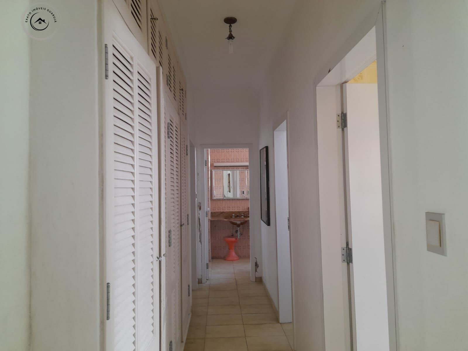Apartamento padrão de 02 dormitórios para venda nas pitangue