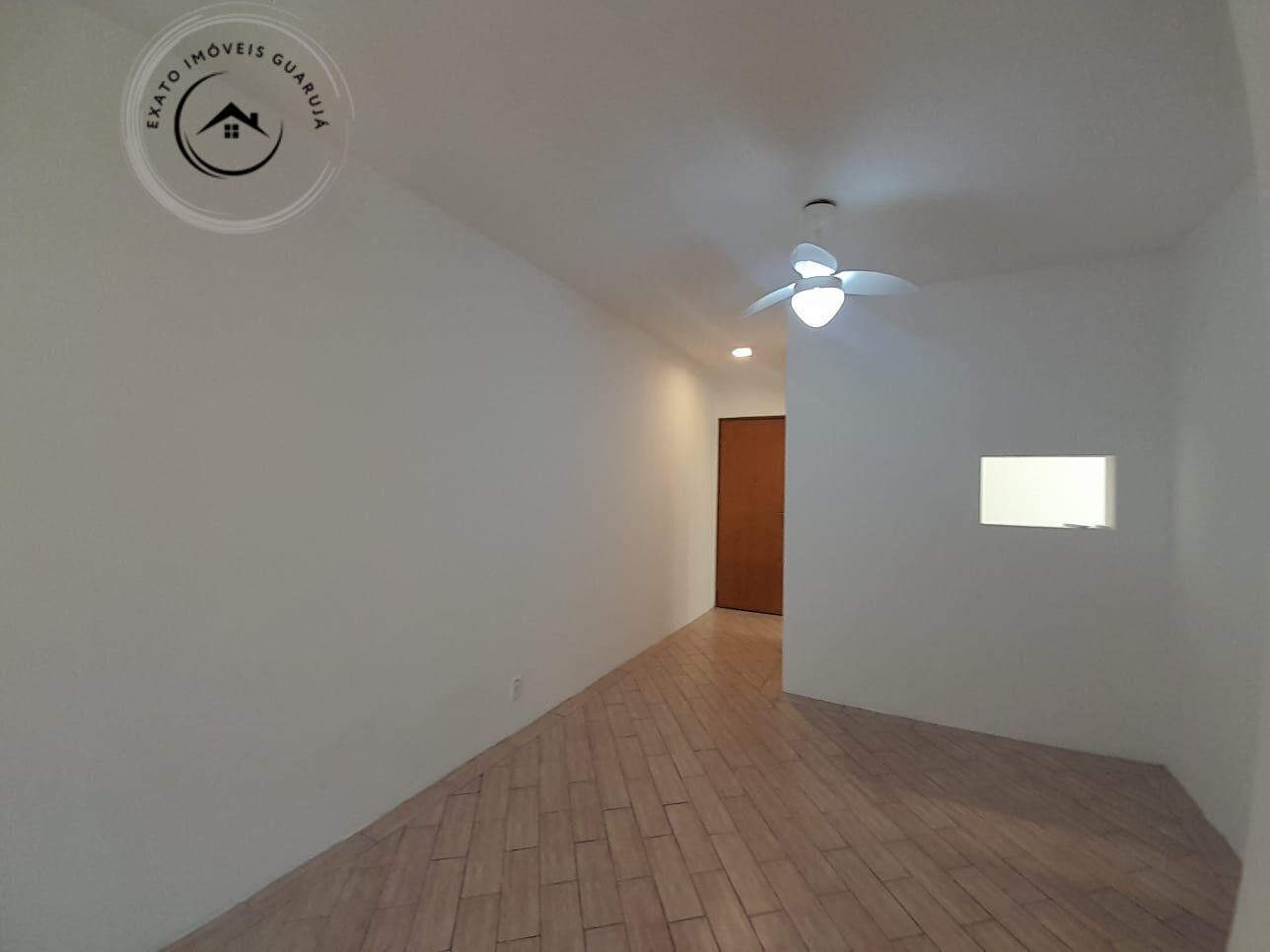Apartamento padrão de 02 dormitórios para locação anual na p