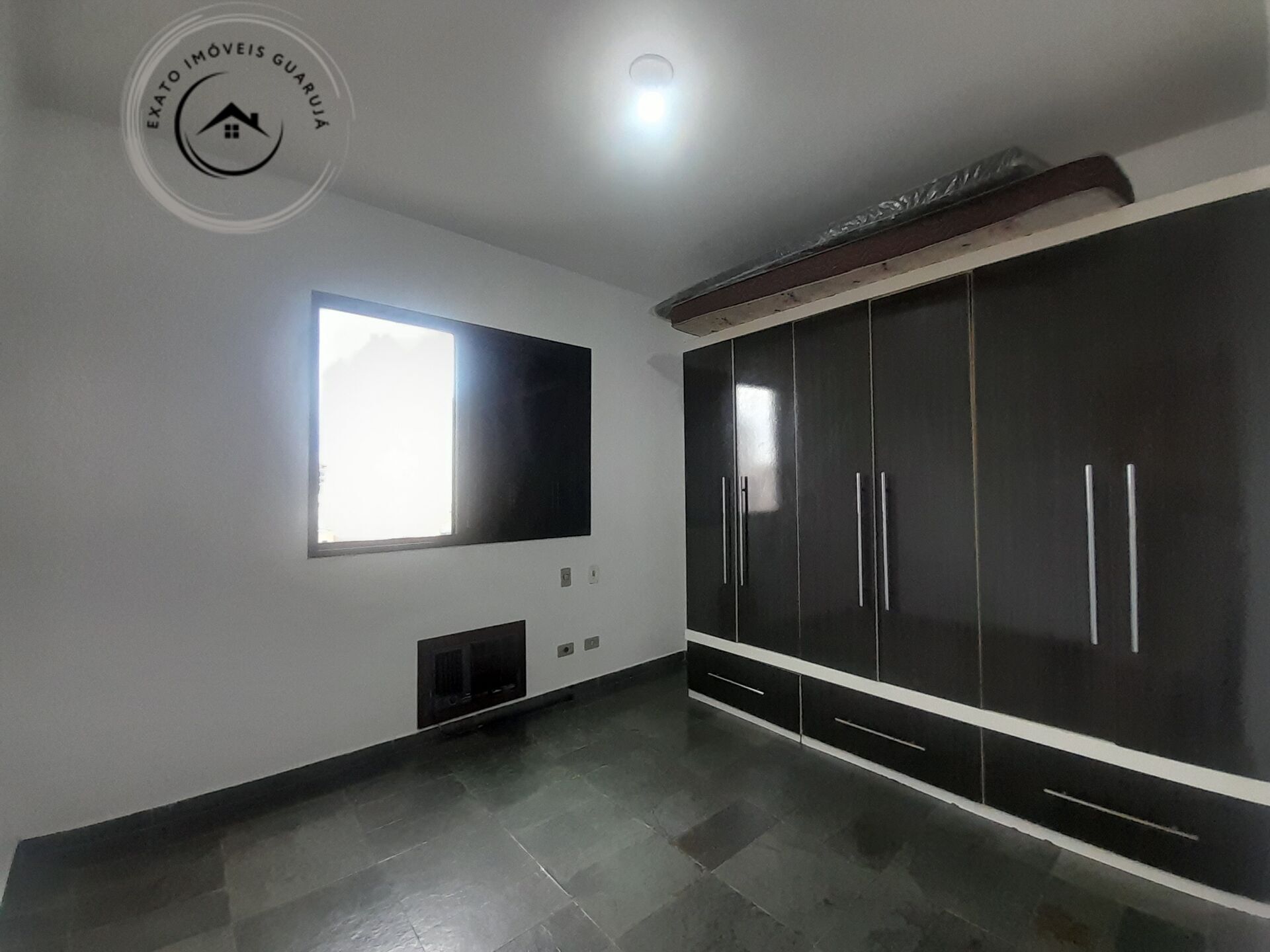 Apartamento padrão de 02 dormitórios para venda na praia da 