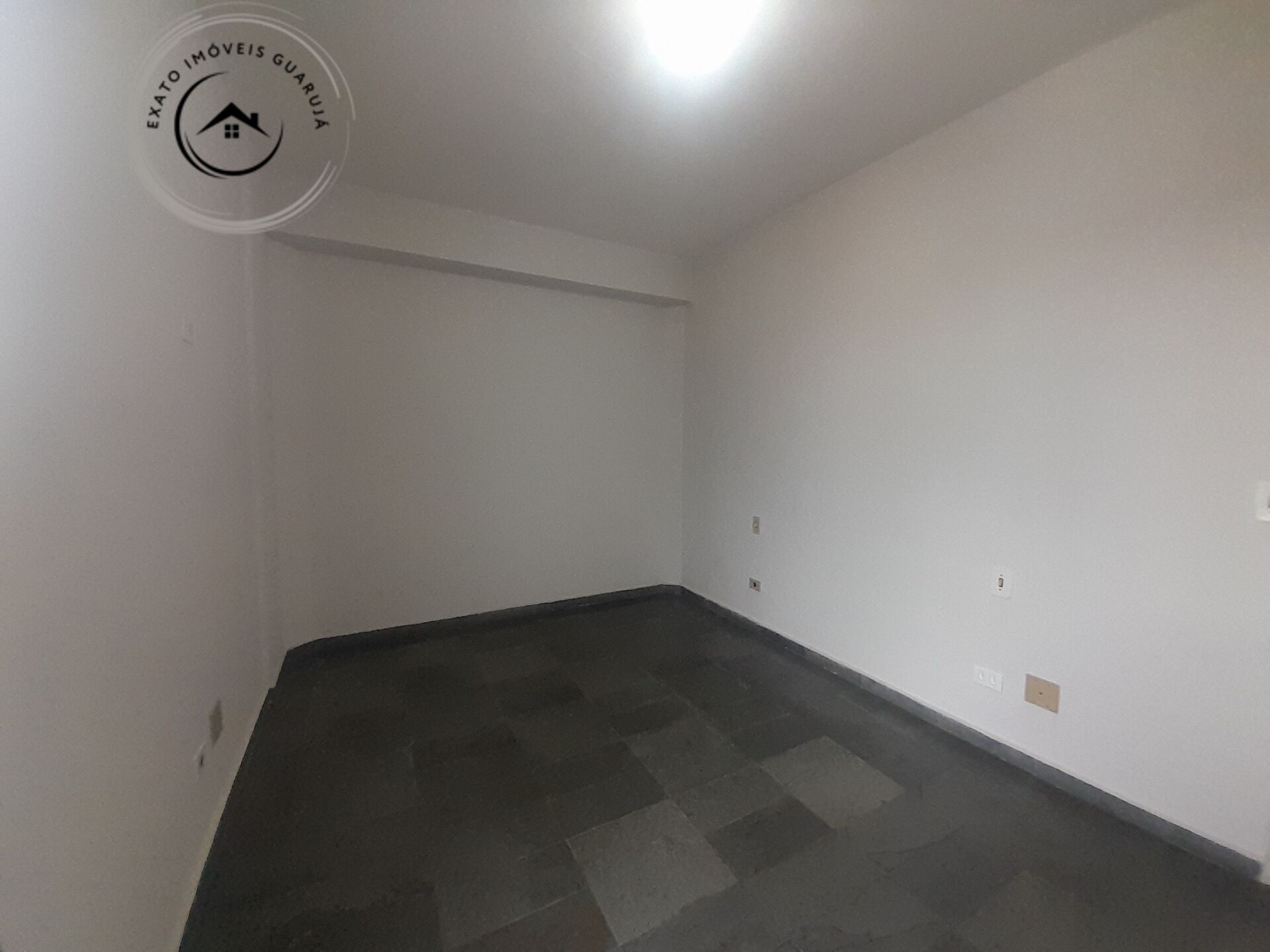Apartamento padrão de 02 dormitórios para venda na praia da 