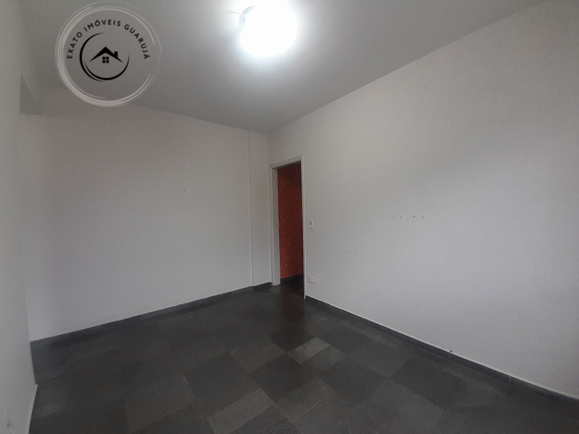 Apartamento padrão de 02 dormitórios para venda na praia da 