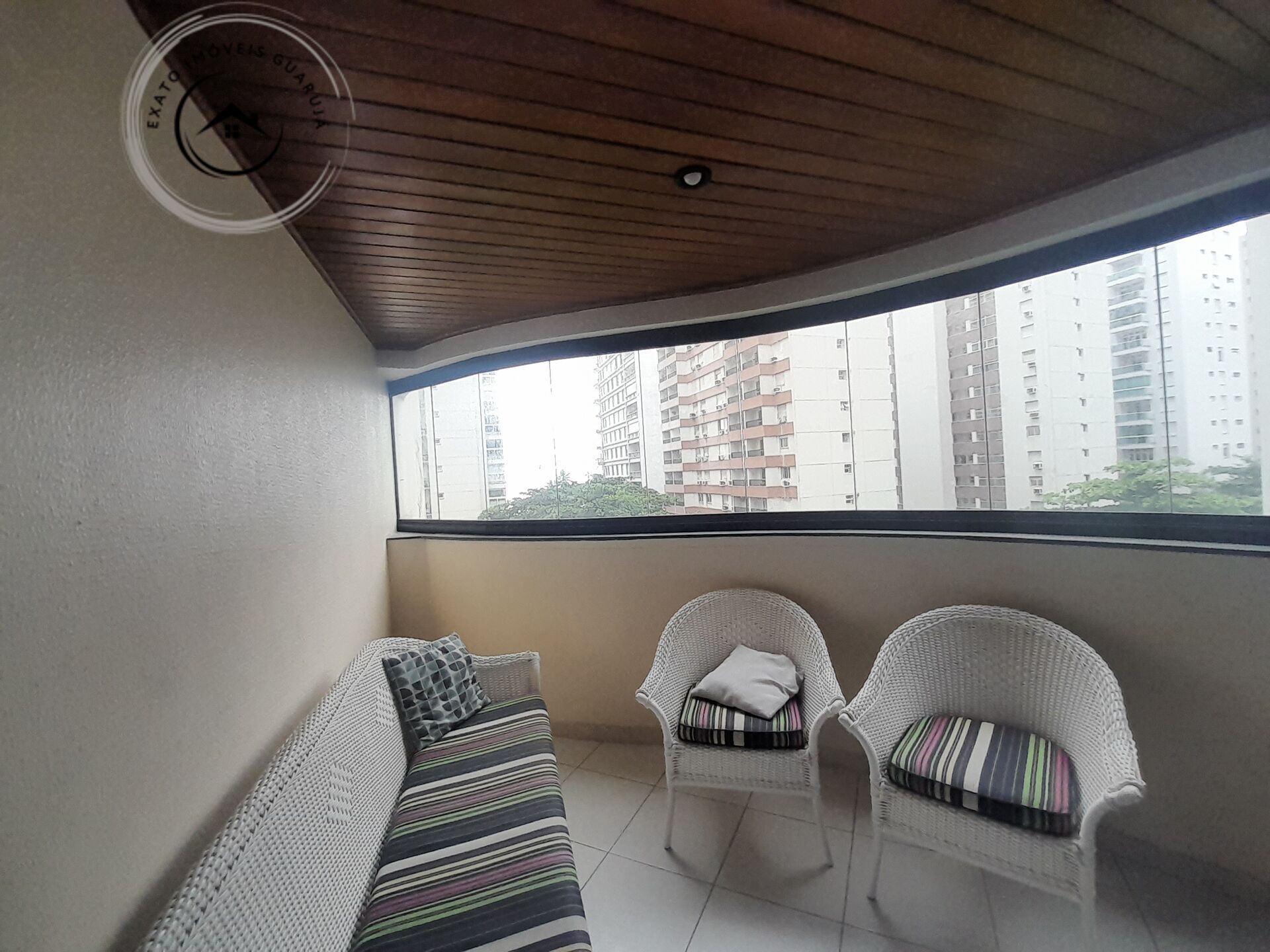 Apartamento padrão de 02 dormitórios para venda na praia das