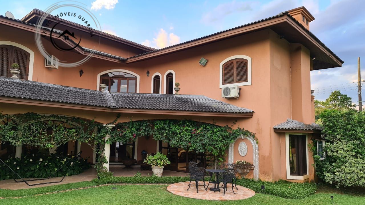 Casa com 5 suítes, piscina e espaço gourmet – pronta para mo
