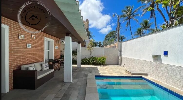 Casa padrão de 05 dormitórios para venda na praia da enseada
