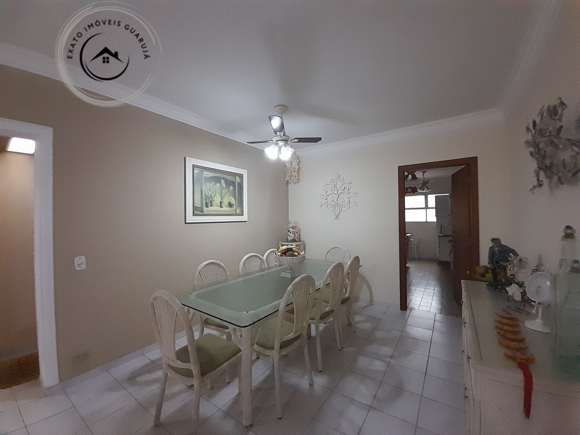 Apartamento padrão de 03 dormitórios para venda nas pitangue