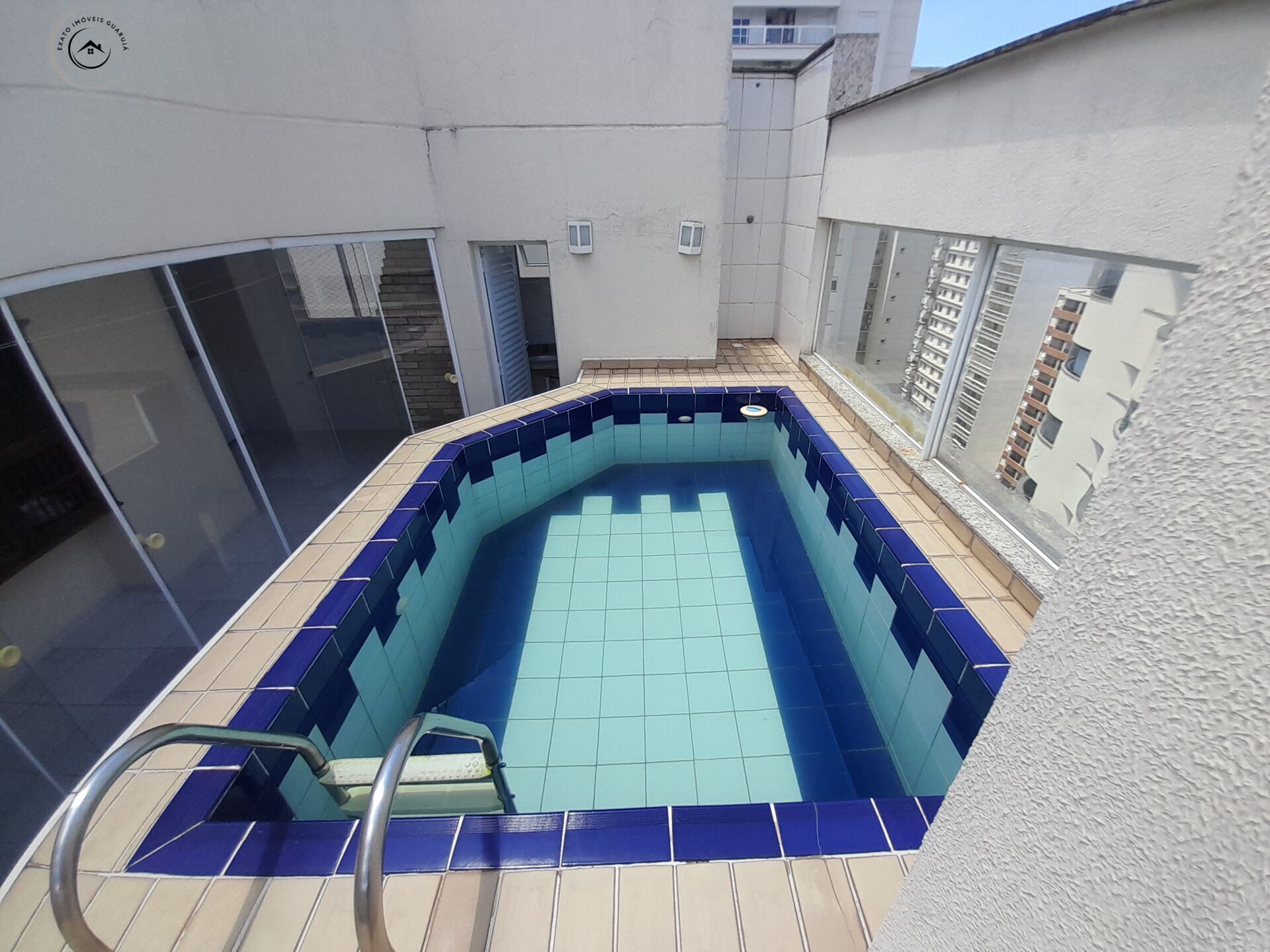 Apartamento cobertura duplex de 03 dormitórios para venda na