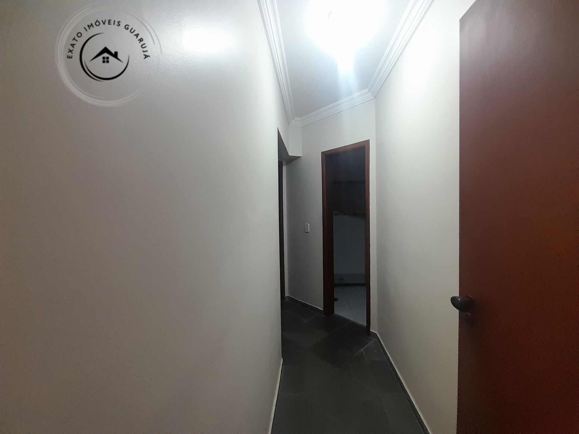 Apartamento padrão de 02 dormitórios para venda na praia das