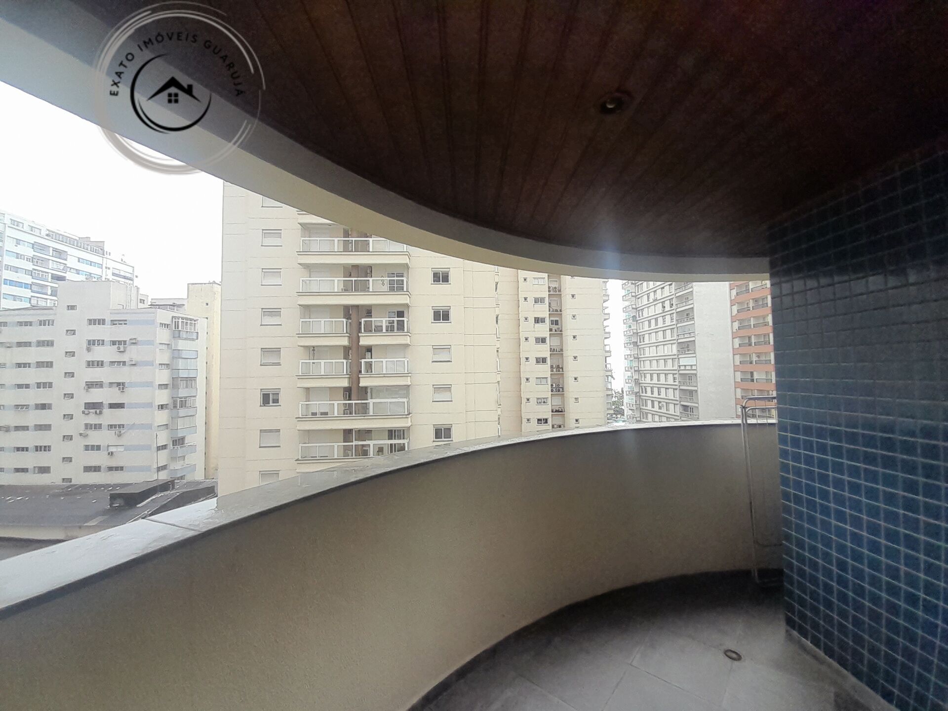 Apartamento padrão de 02 dormitórios para venda na praia das