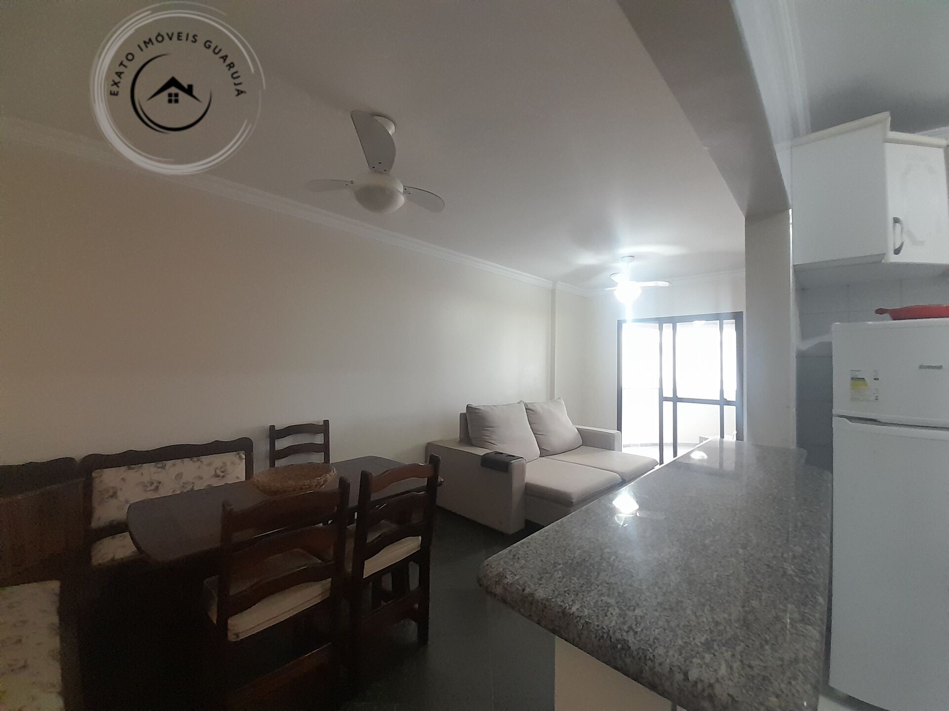 Apartamento padrão de 02 dormitórios para venda na praia das