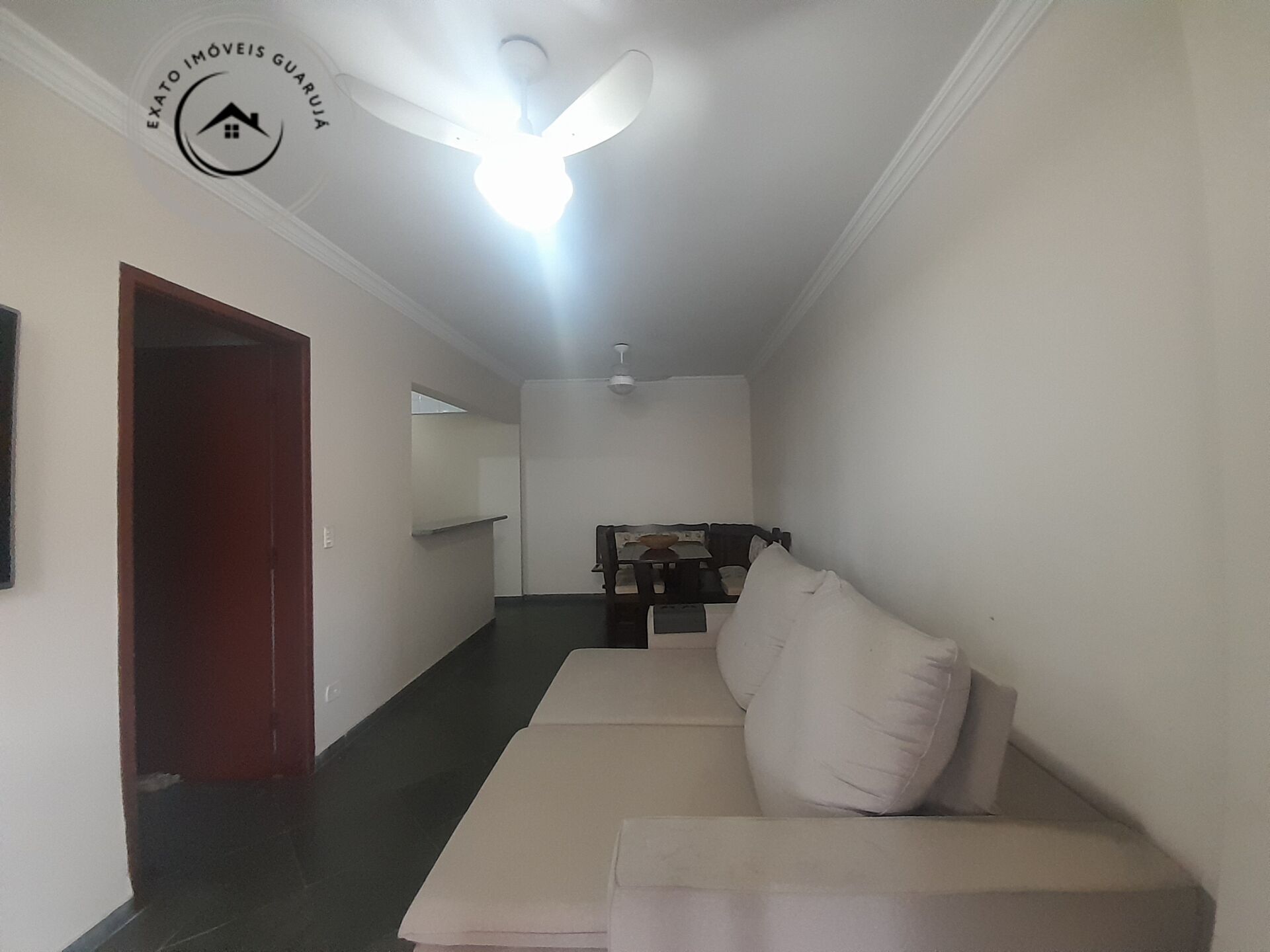 Apartamento padrão de 02 dormitórios para venda na praia das