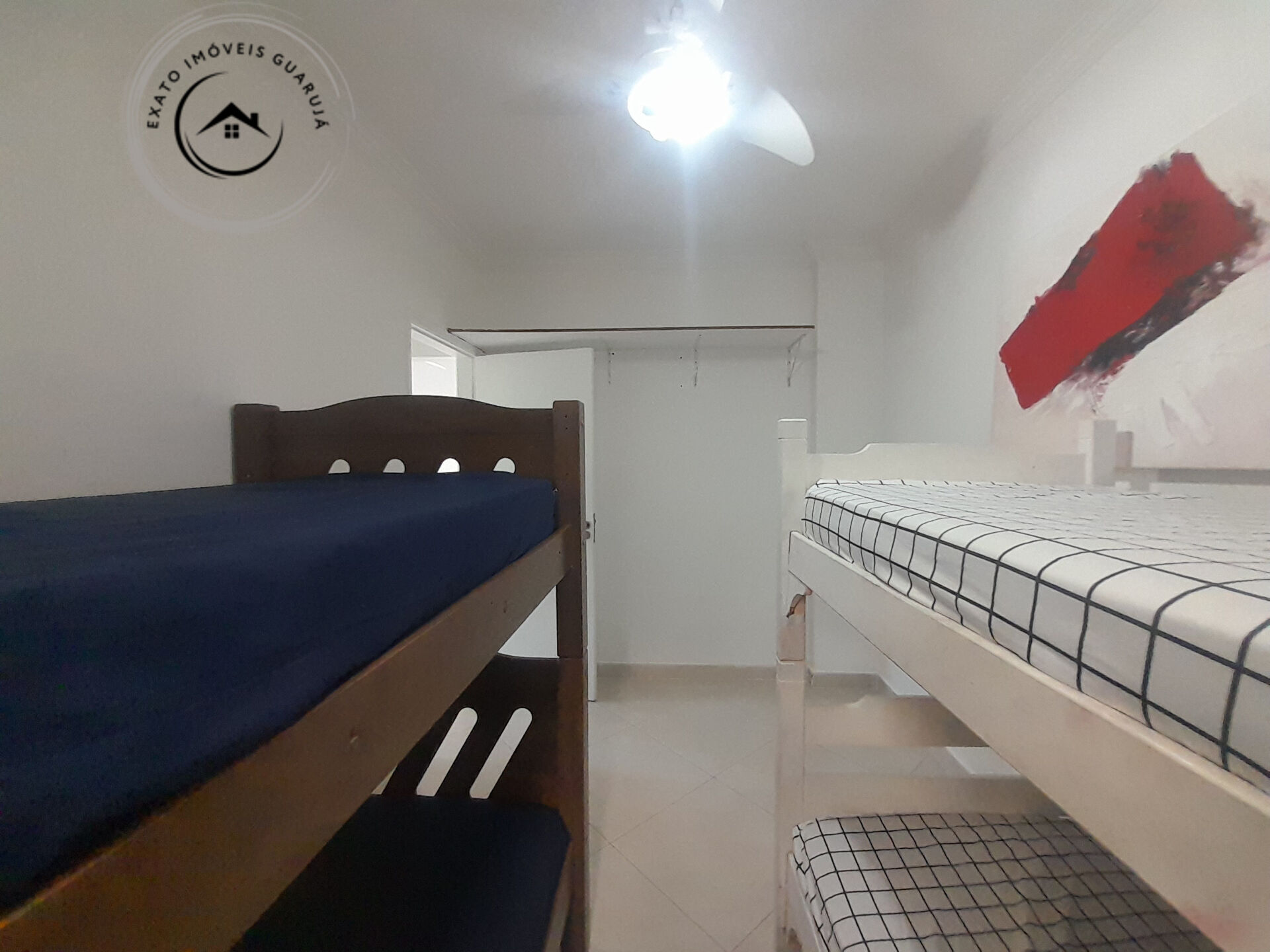 Apartamento padrão de 02 dormitórios para locação anual na p