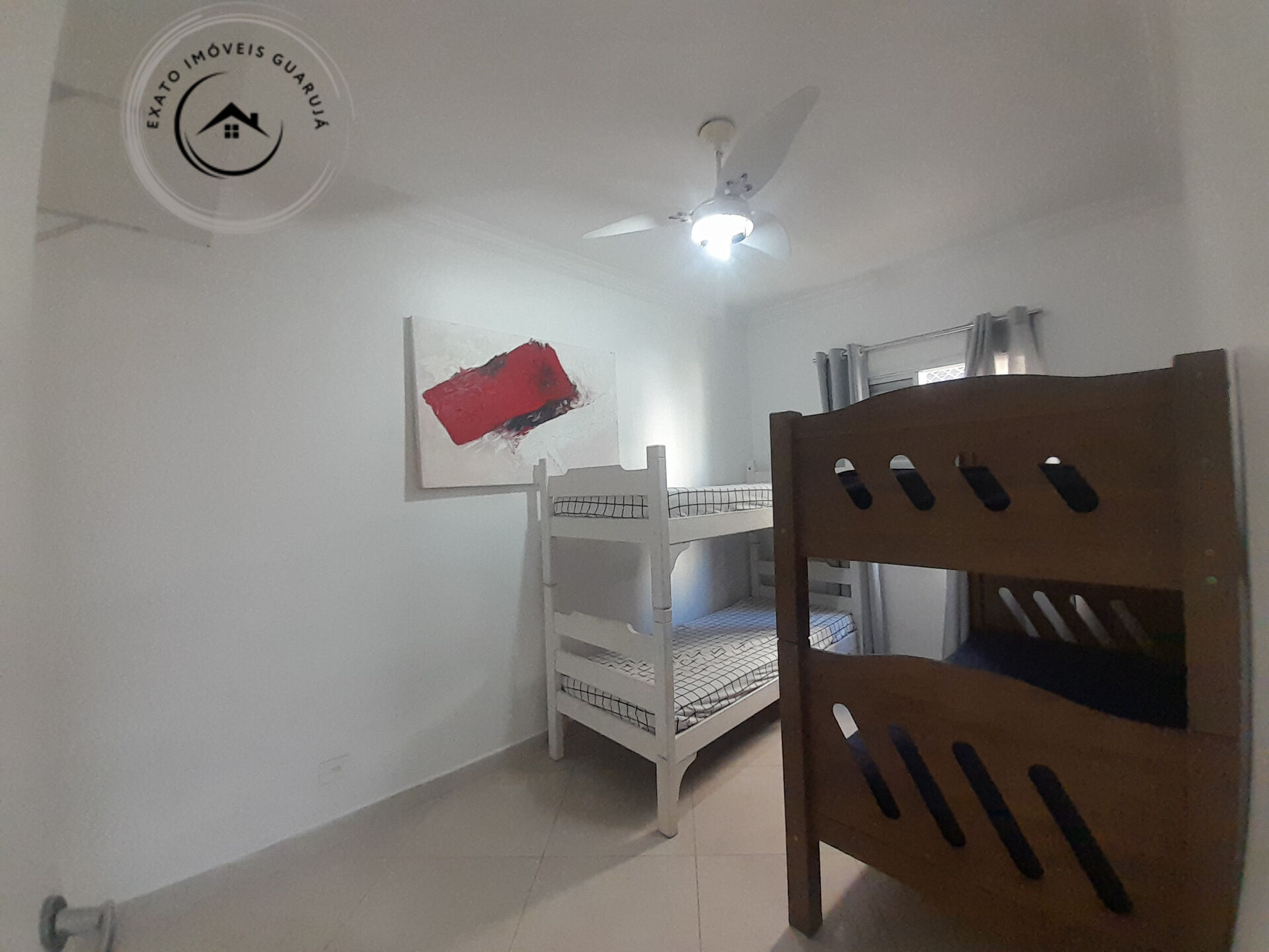 Apartamento padrão de 02 dormitórios para locação anual na p