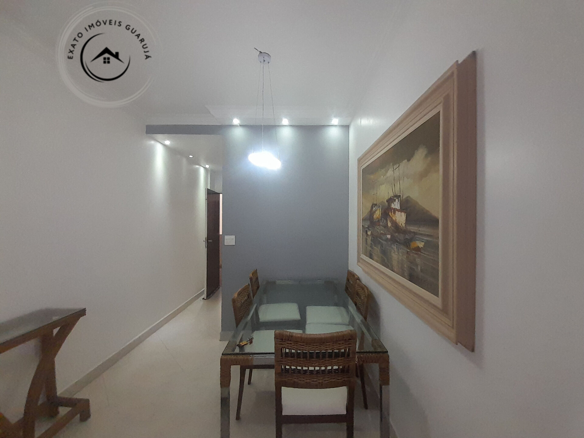 Apartamento padrão de 02 dormitórios para locação anual na p