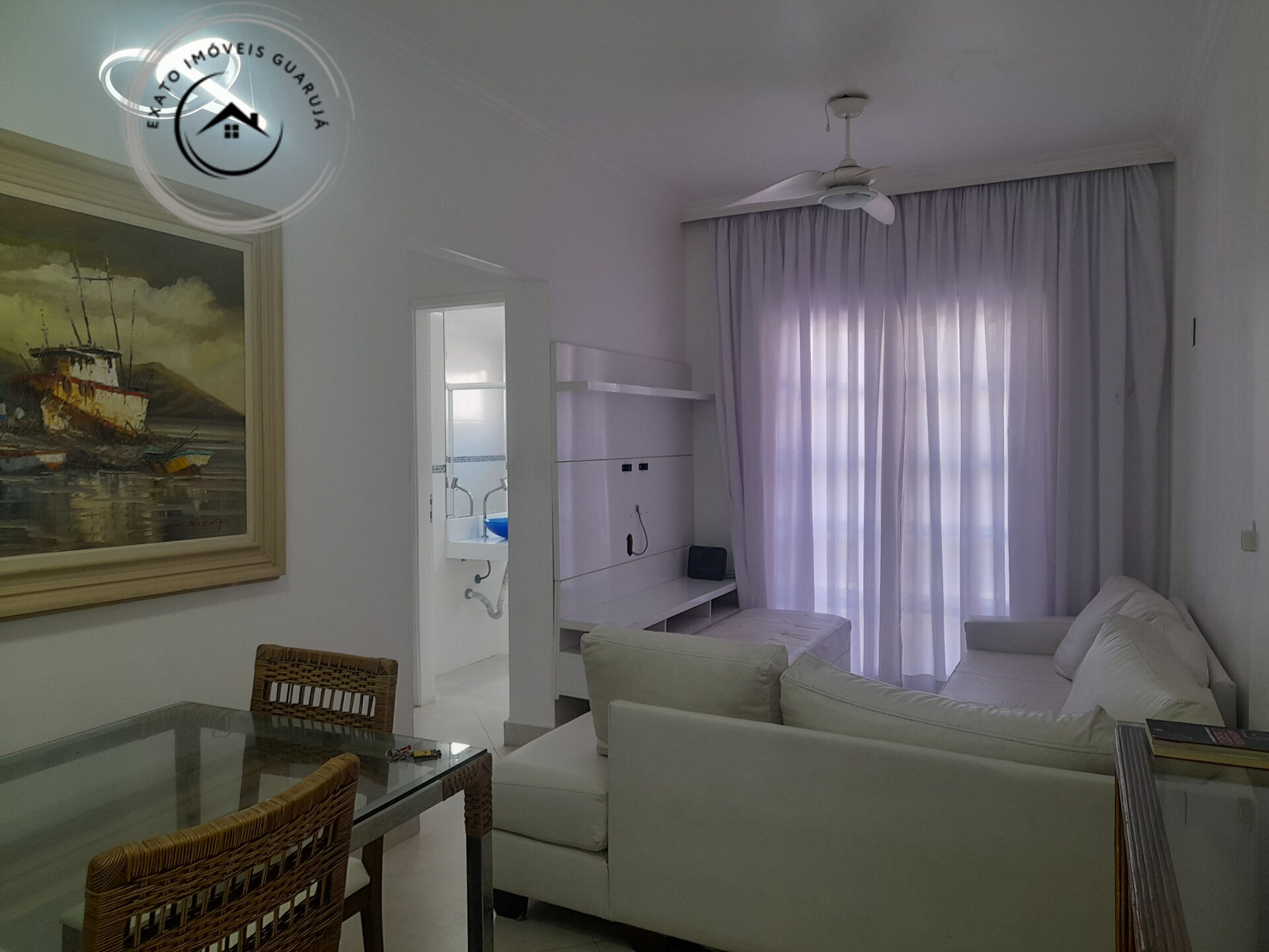 Apartamento padrão de 02 dormitórios para locação anual na p