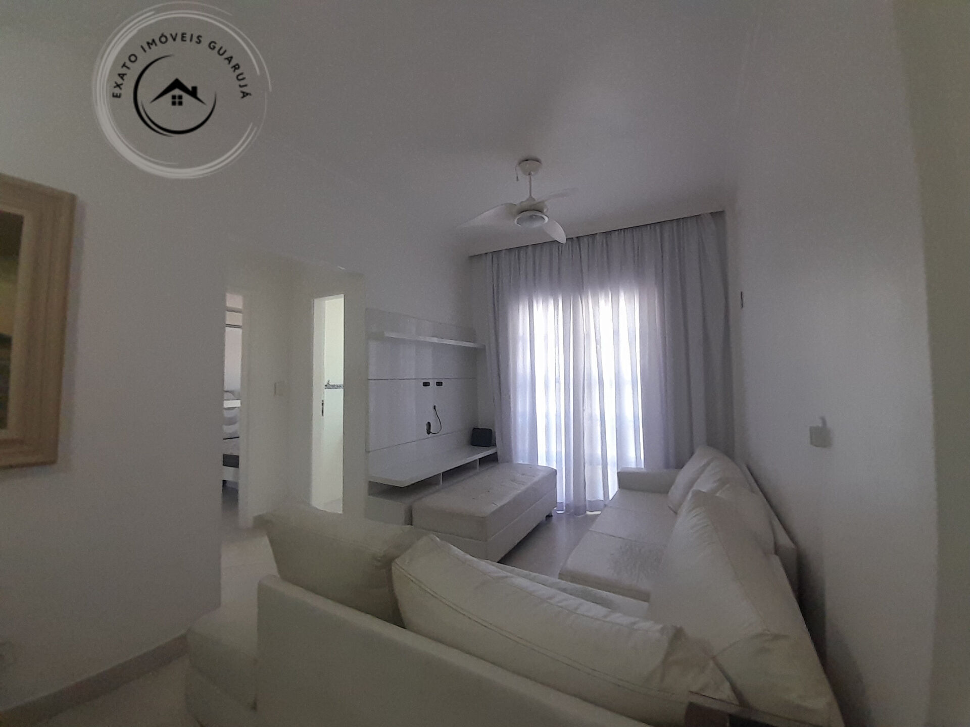 Apartamento padrão de 02 dormitórios para locação anual na p