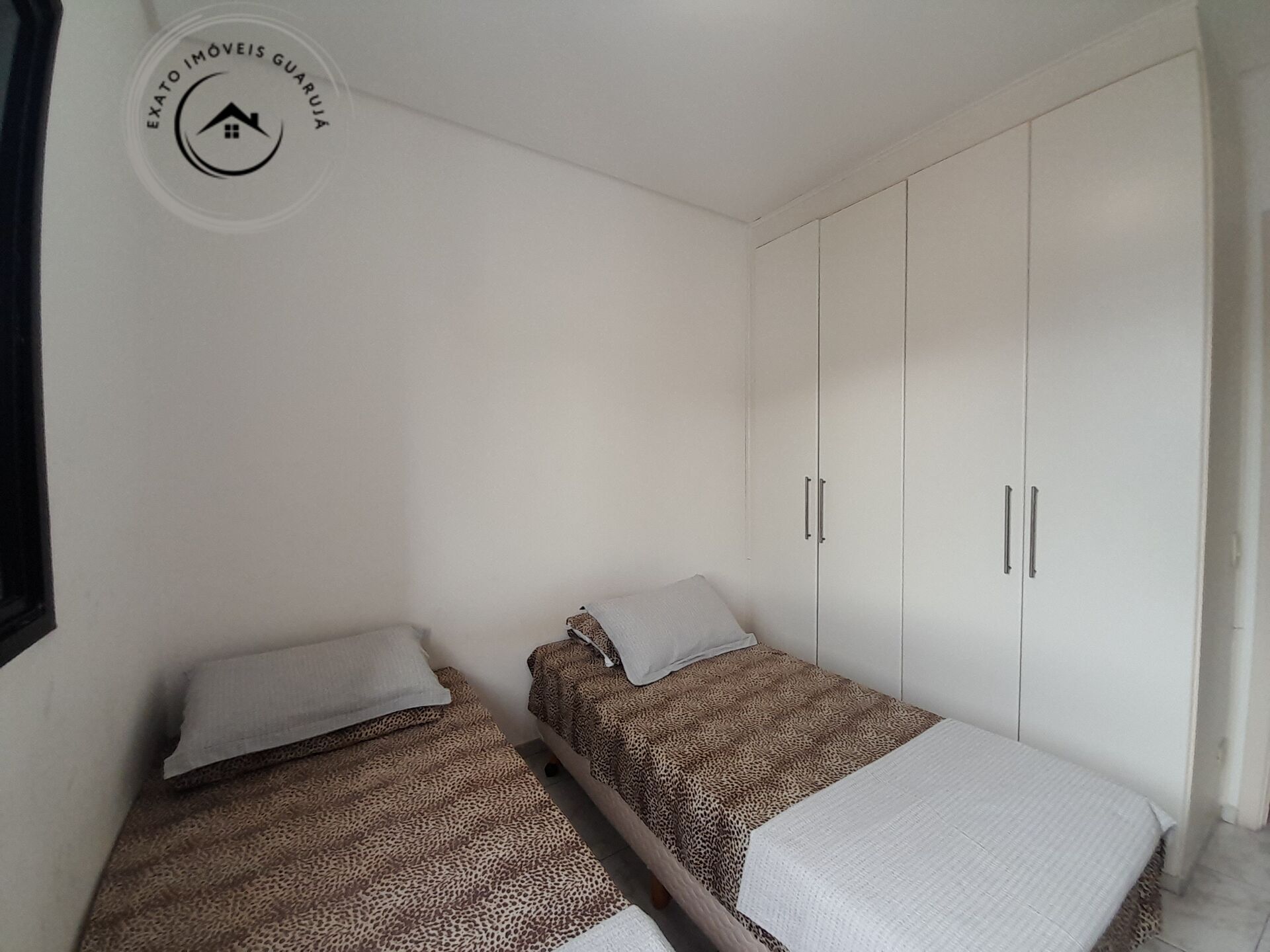 Temporada no guarujá - cobertura duplex -180 m² com piscina 
