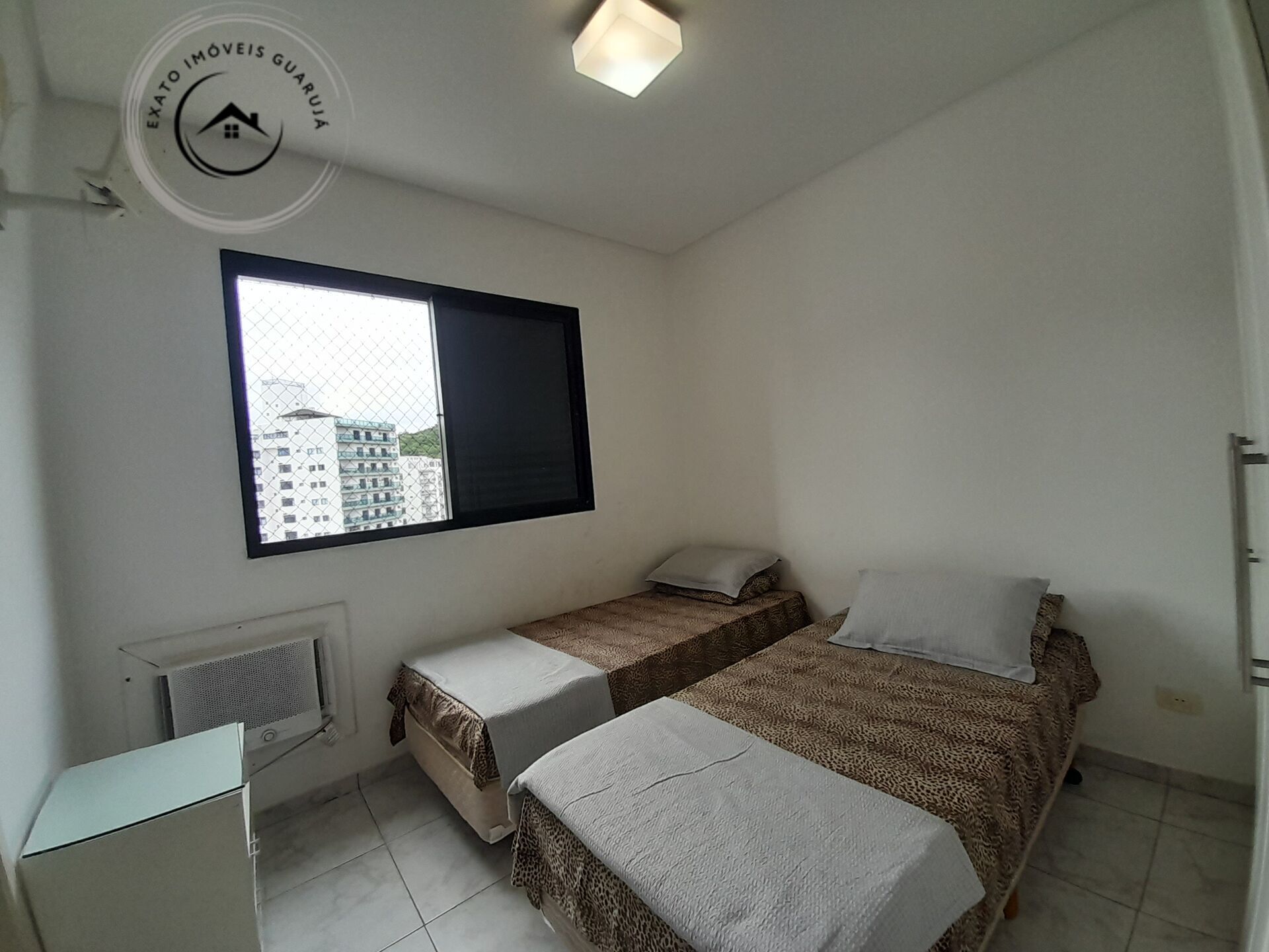 Temporada no guarujá - cobertura duplex -180 m² com piscina 