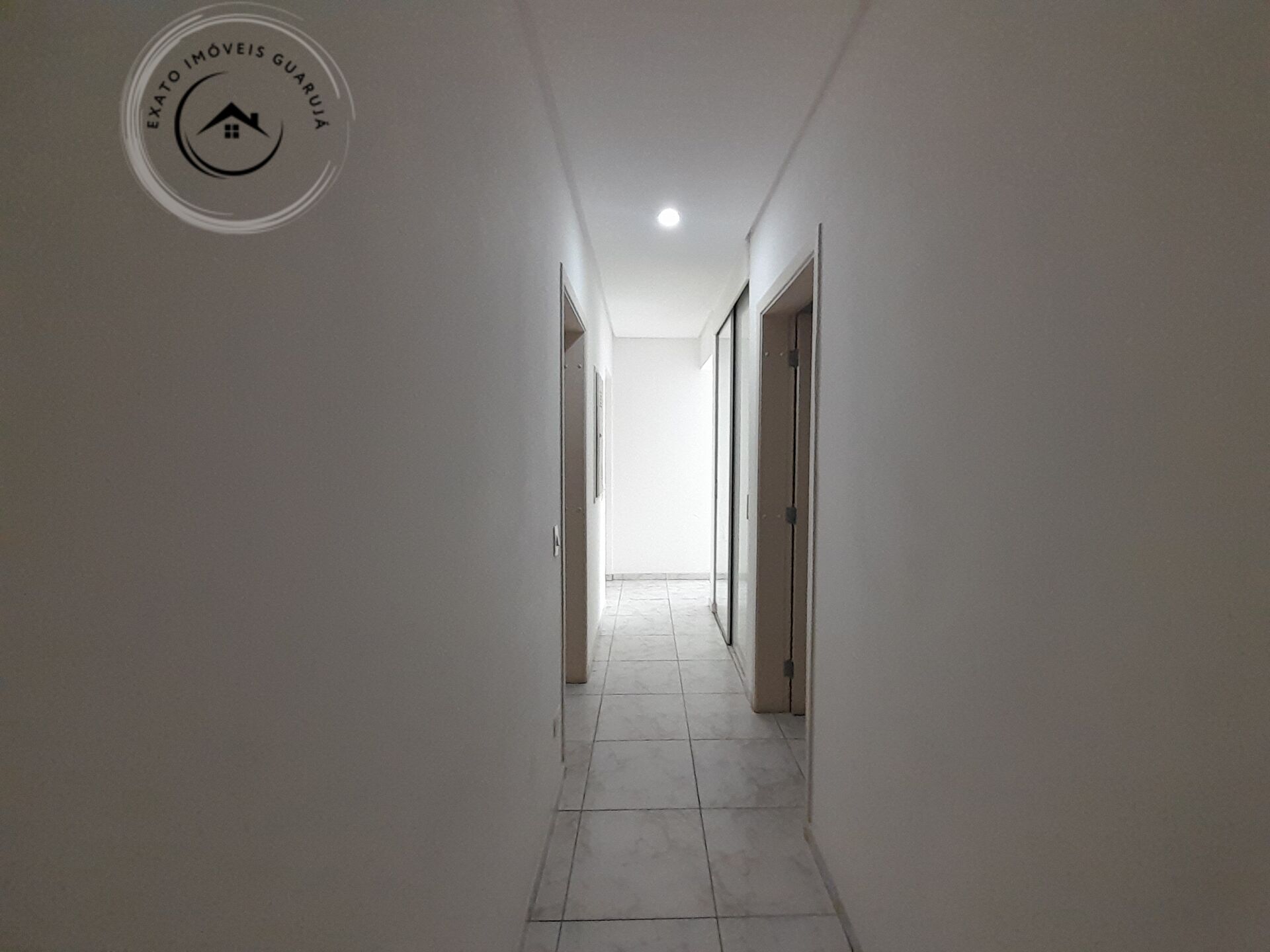 Temporada no guarujá - cobertura duplex -180 m² com piscina 
