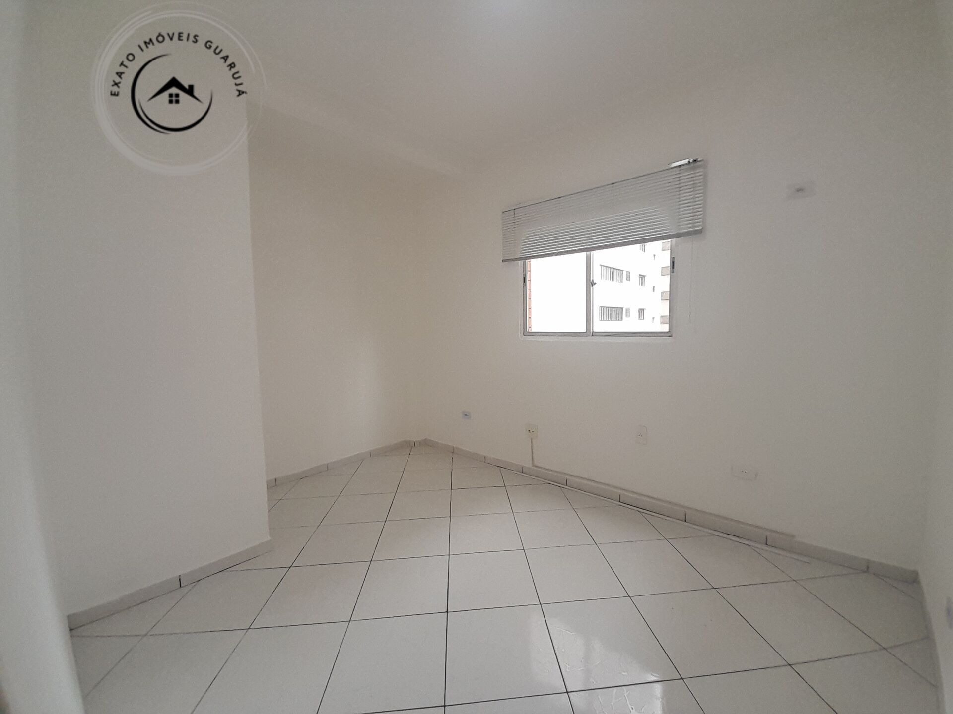 Sala comercial para locação na praia das pitangueiras guaruj - foto 4