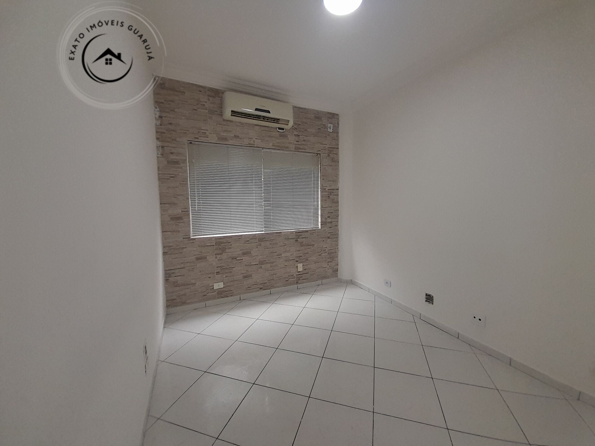 Sala comercial para locação na praia das pitangueiras guaruj - foto 5