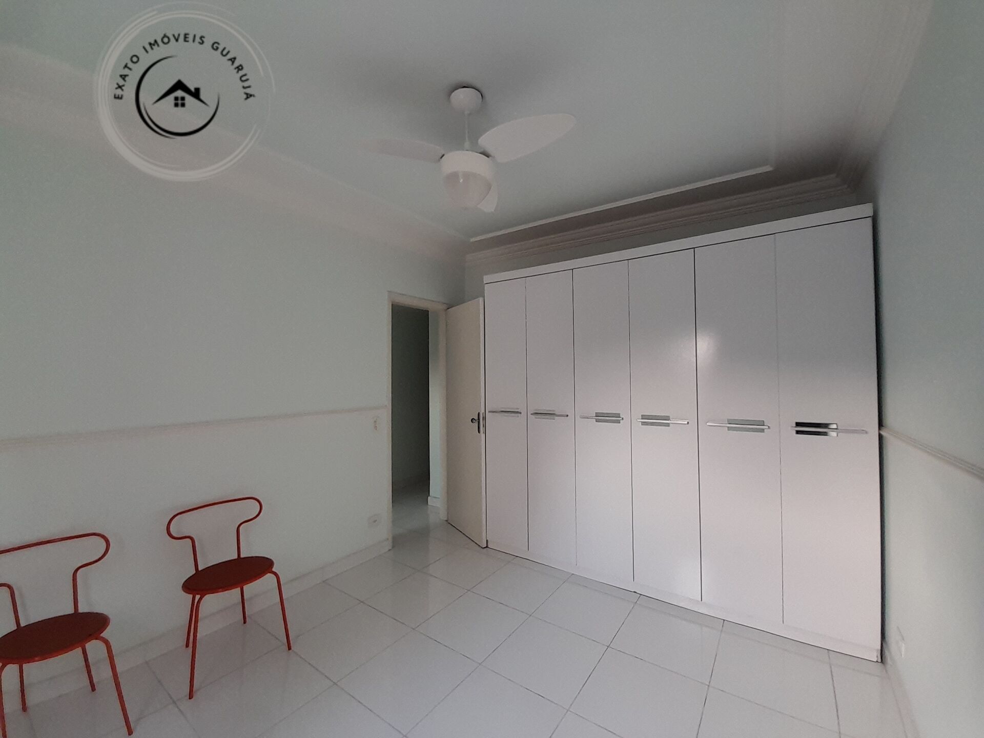 Apartamento padrão de 02 dormitórios para venda na praia da 