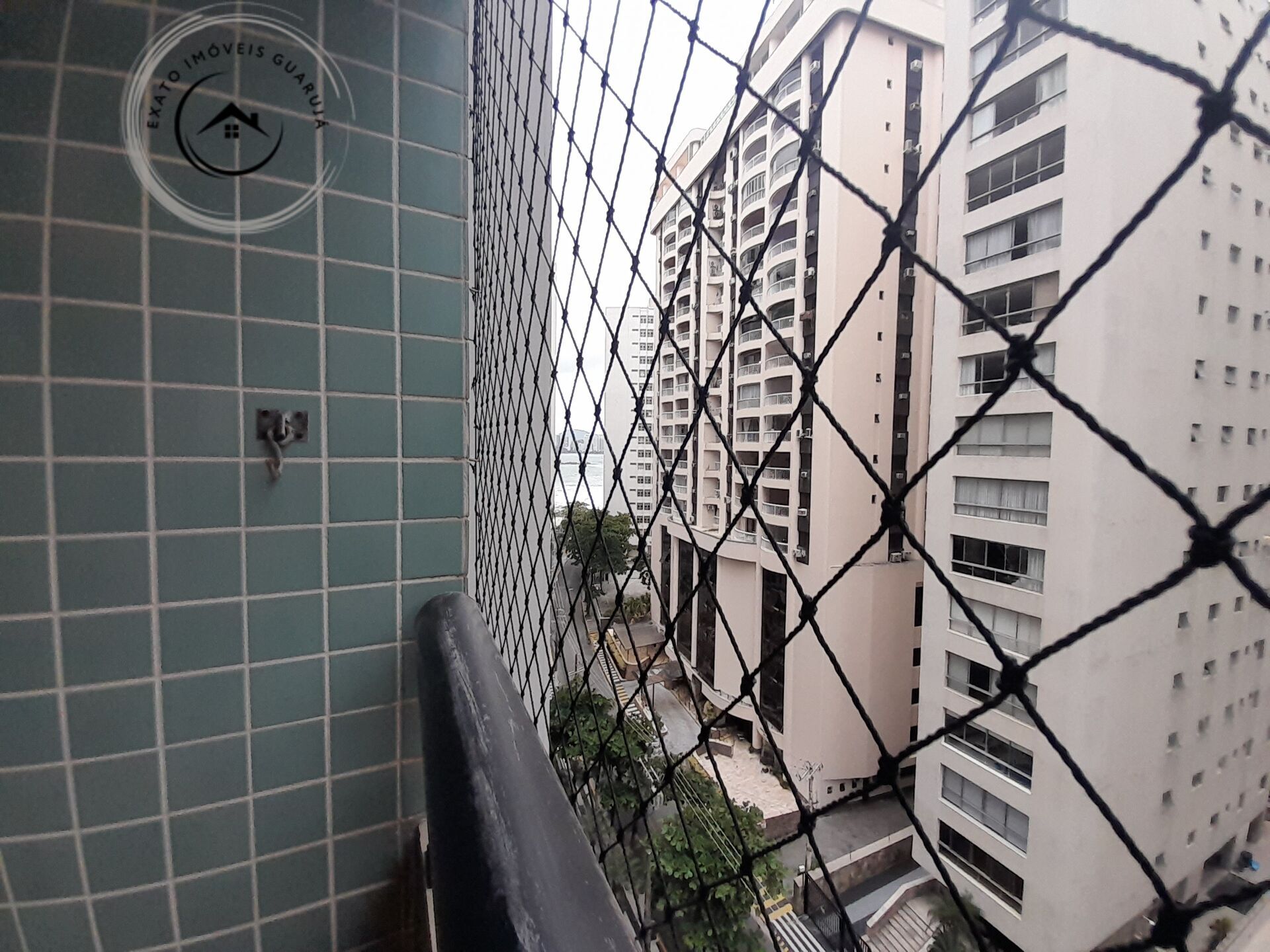 Apartamento padrão de 03 dormitórios para venda nas pitangue