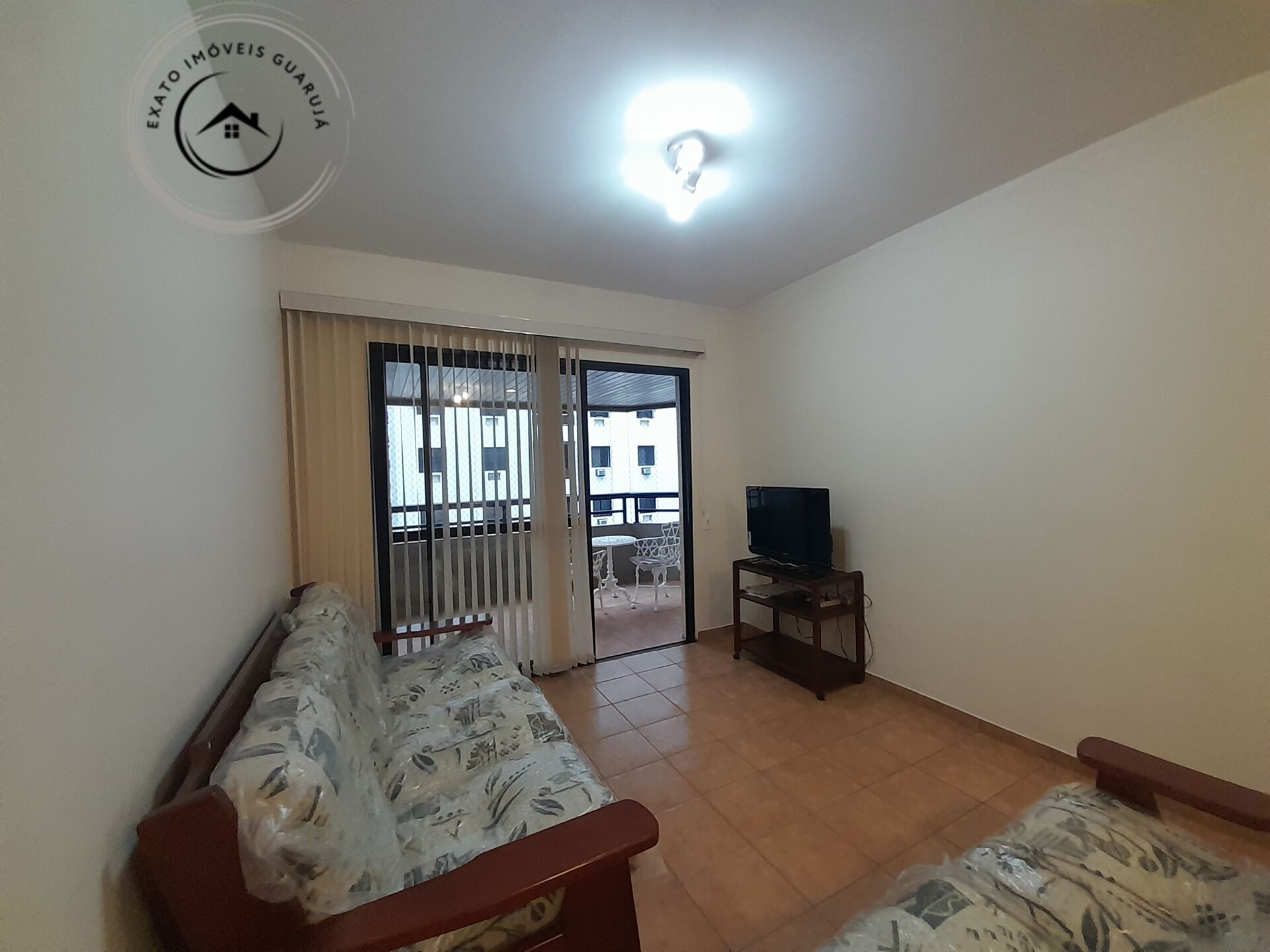Apartamento padrão de 03 dormitórios para venda nas pitangue