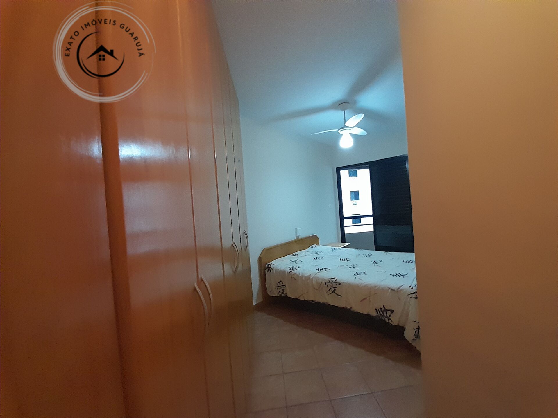 Apartamento padrão de 03 dormitórios para venda nas pitangue