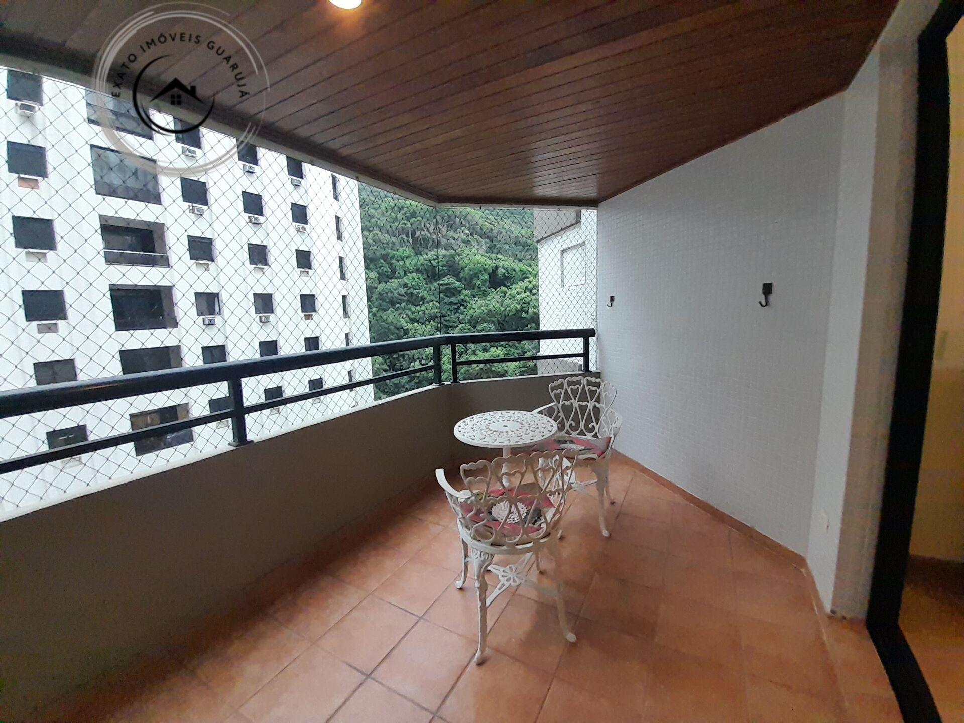 Apartamento padrão de 03 dormitórios para venda nas pitangue
